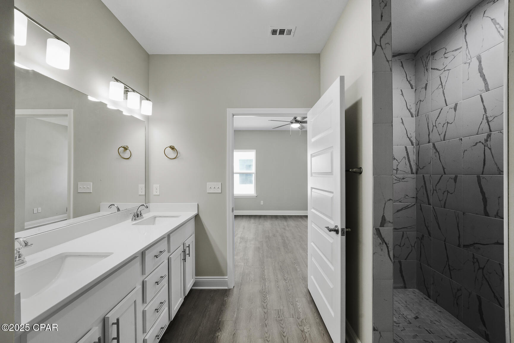 Kykrqpjtj62bdwj9lc5yhsb1axgxks9yfee337jhj6g