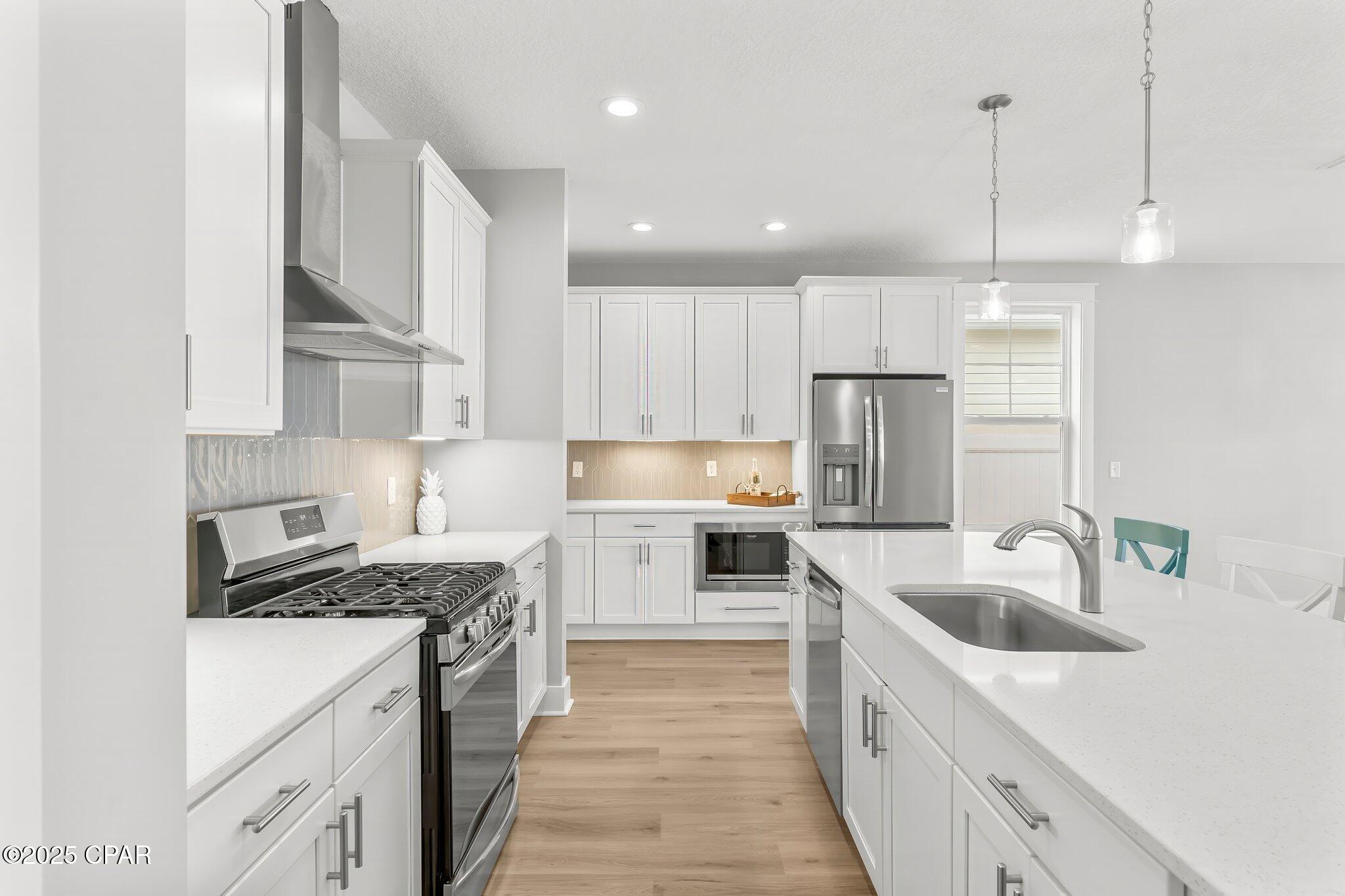 Image 2 For 2221 Warbler Street