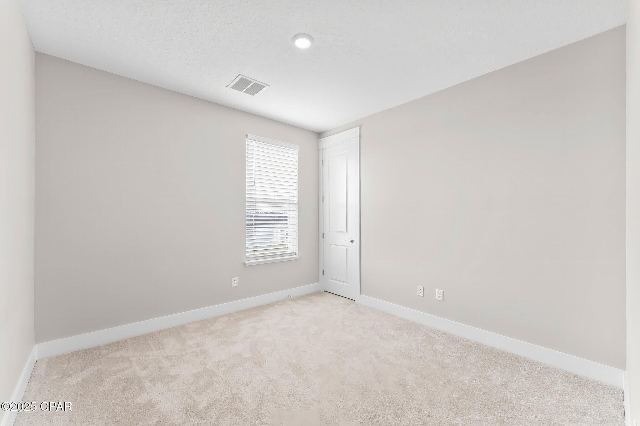 26ehi8dt  C3g0hiwpprdy5elhbuhsq_d3qi31qzdny