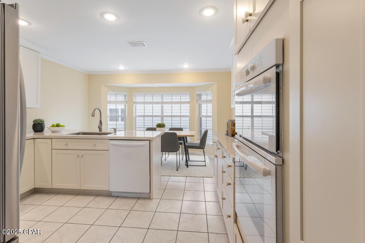 2qwmelt0sqz_zjyvl9siop  Ey4la0lodzc0g8uyp5s