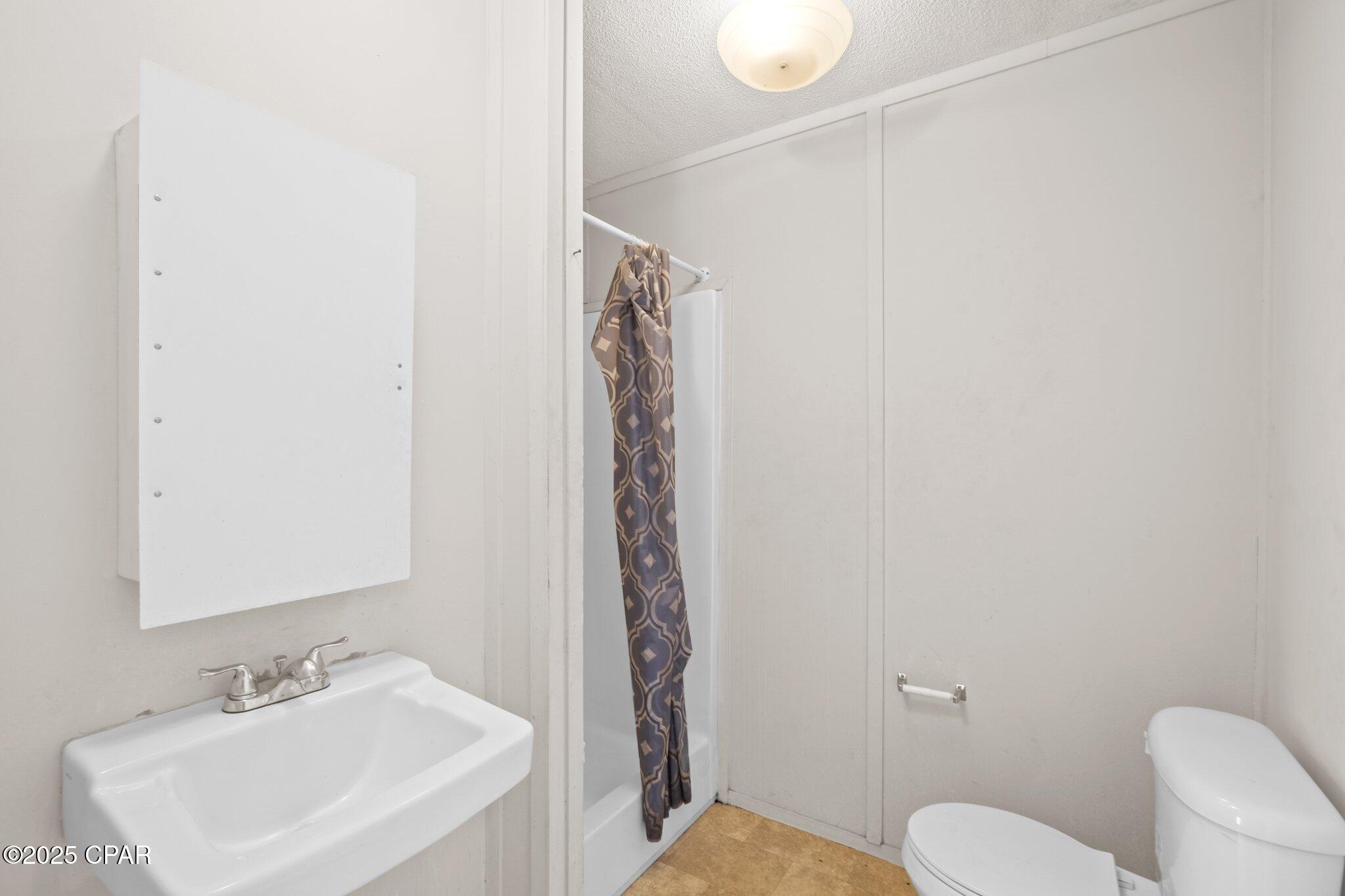 Ghtoh2b15xewe2p5ljj9bis9hnlnw _cs Mzug5zlmq