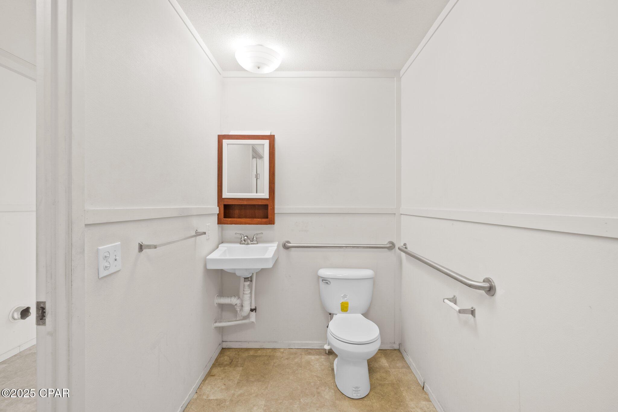 Ab2hrzzhmpsuvnphujfqtamooehxc 7aazg6alklhae