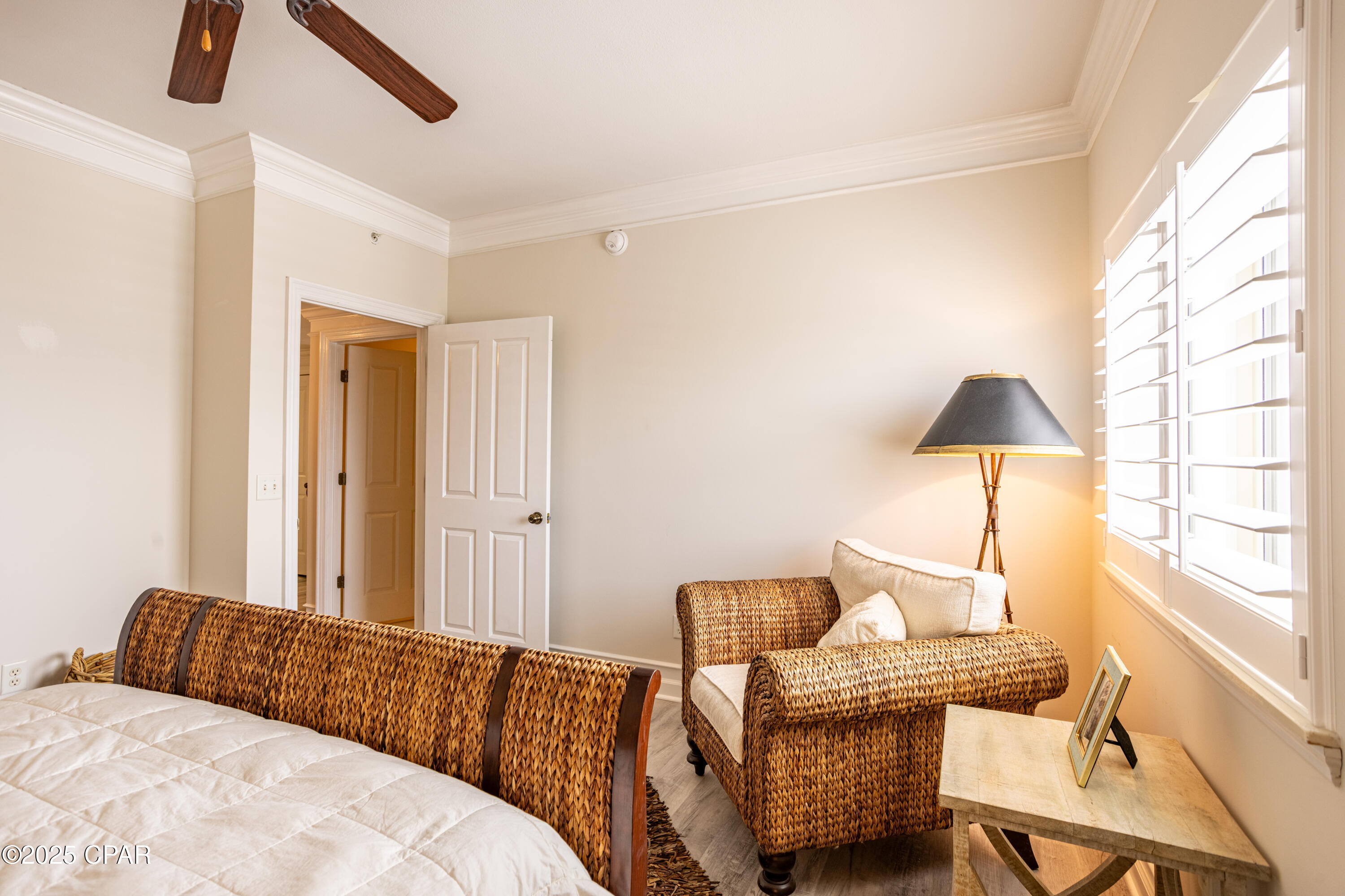 Image 15 For 8601 Surf Drive 6w