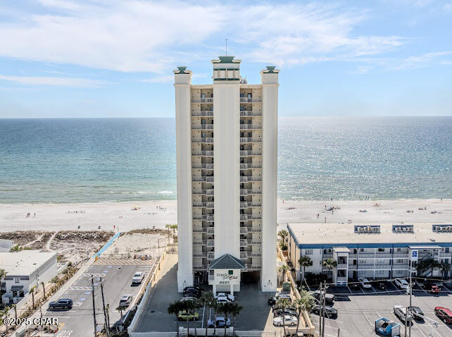 Image 36 For 8601 Surf Drive 6w