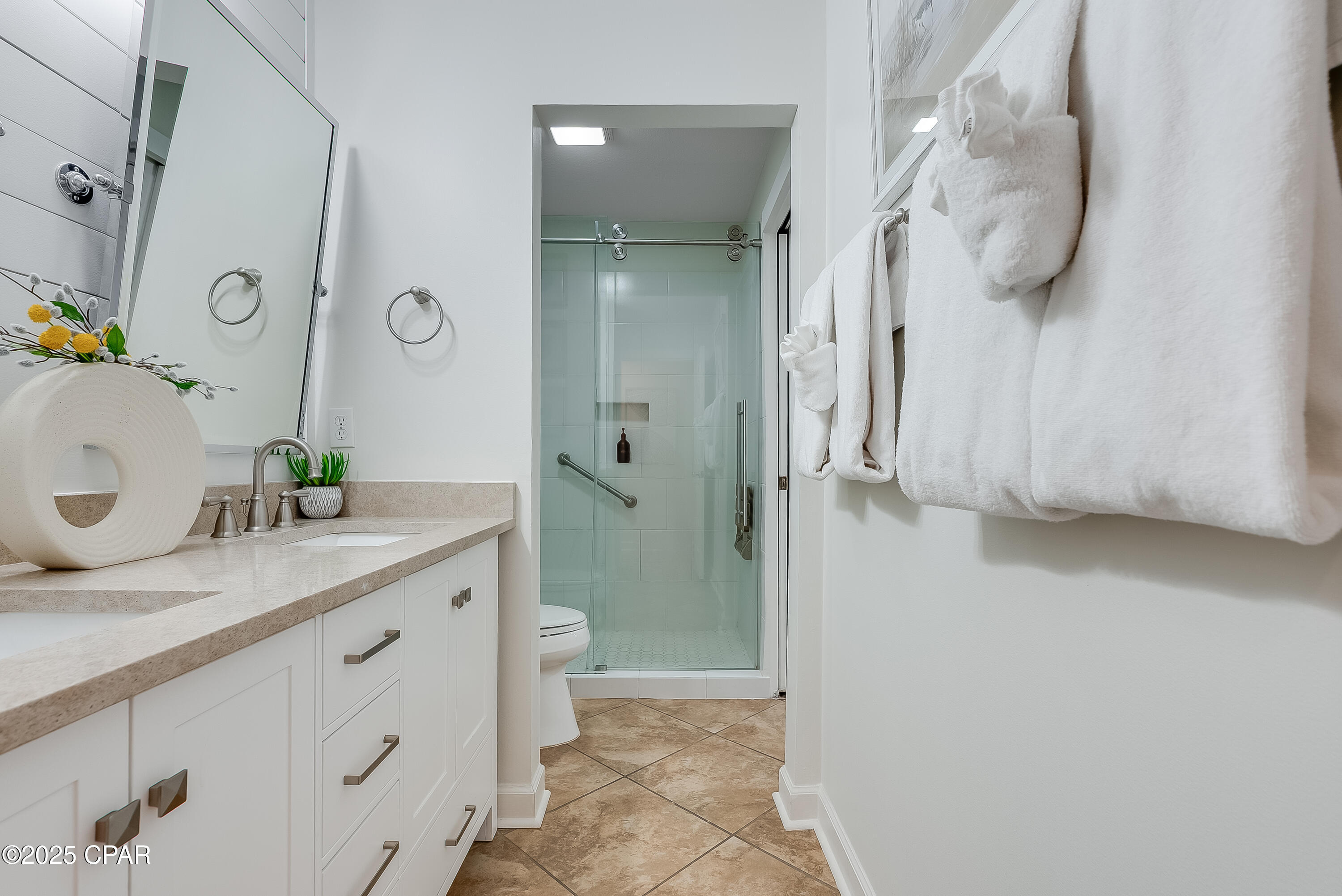 Gazvsm6bgn Yjsuqtn5dv5qa2s_udni3975iyvw5 B4