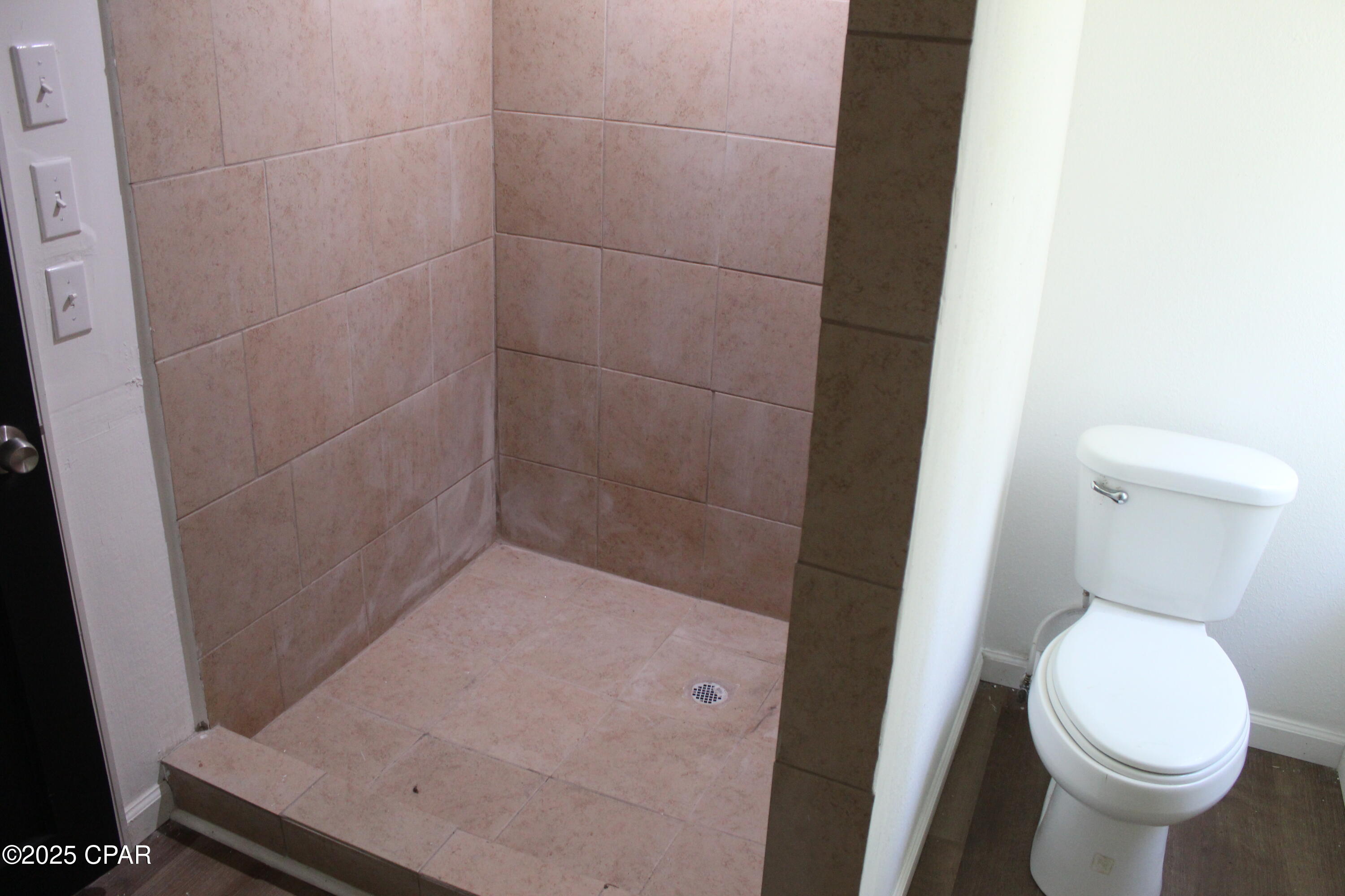 Jmyyvrnhzbduro9i8_3yrxkg5ie Kp1auuwyv2k Aaw