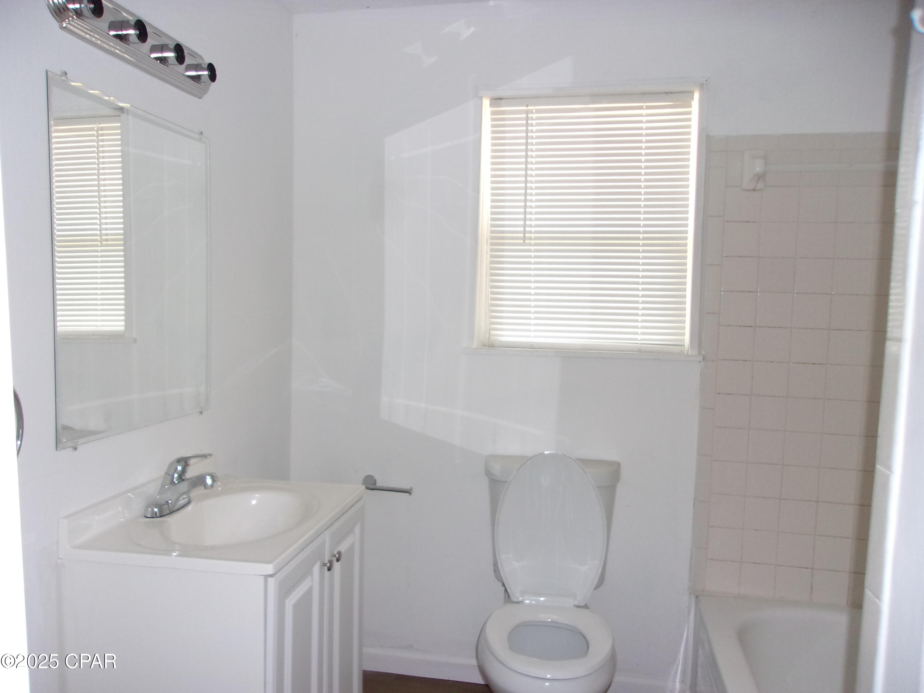 Lozifr3nn9hxbton9cyfpzav0i_soyuwwucxp0l6qxk