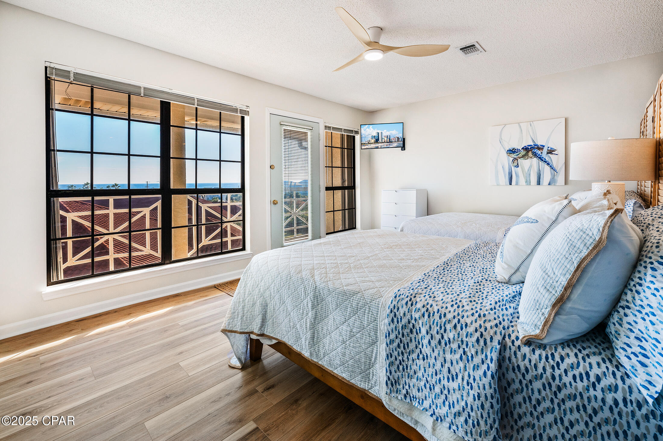 Image 20 For 17462 Front Beach Road 54301