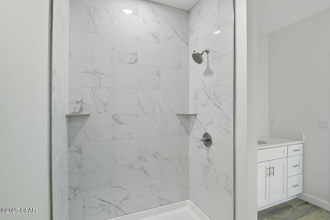 Vwb 4ysuh37w6wjuyt8gmlyh0skiaeg69h6i7gal3jc