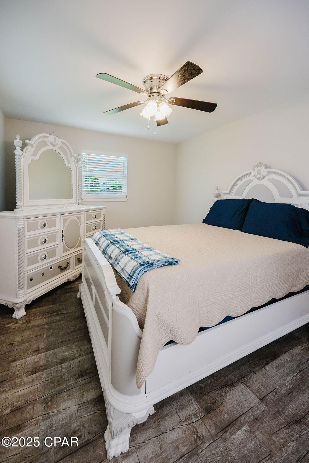 Ahqrmjy5y0jzw8sd3cykp57cimjustxhgecvtu5k1ea