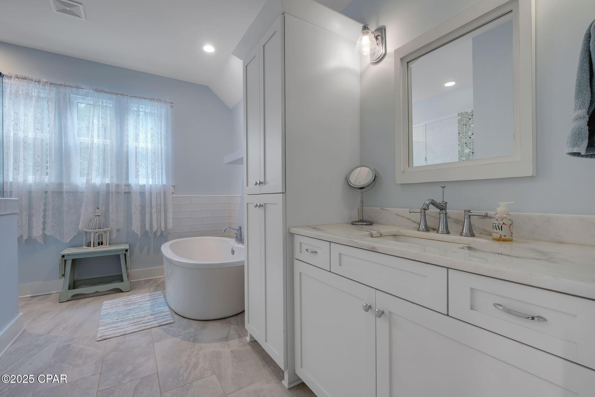 Image 37 For 25 Terrace Lane