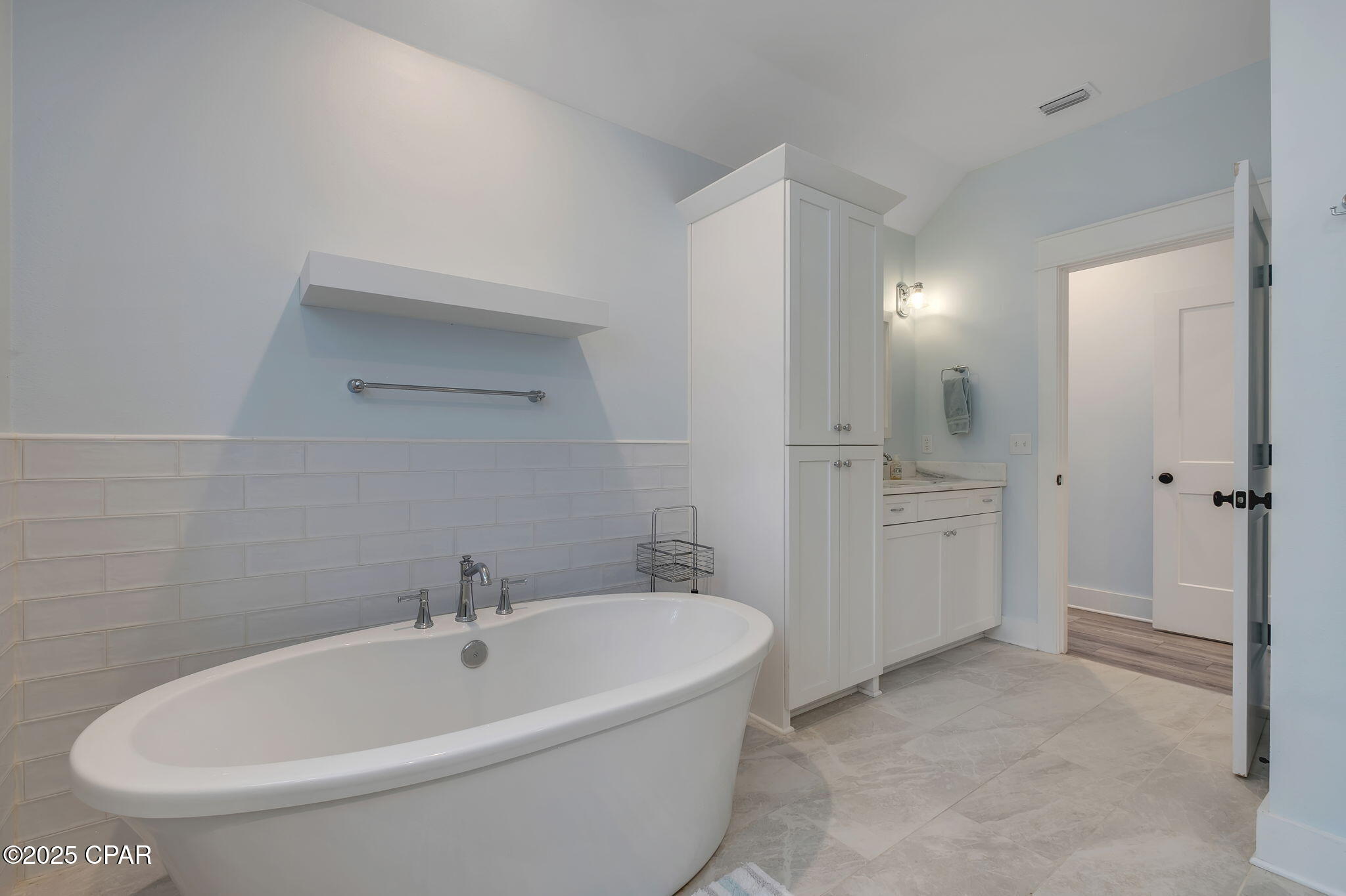 Image 39 For 25 Terrace Lane