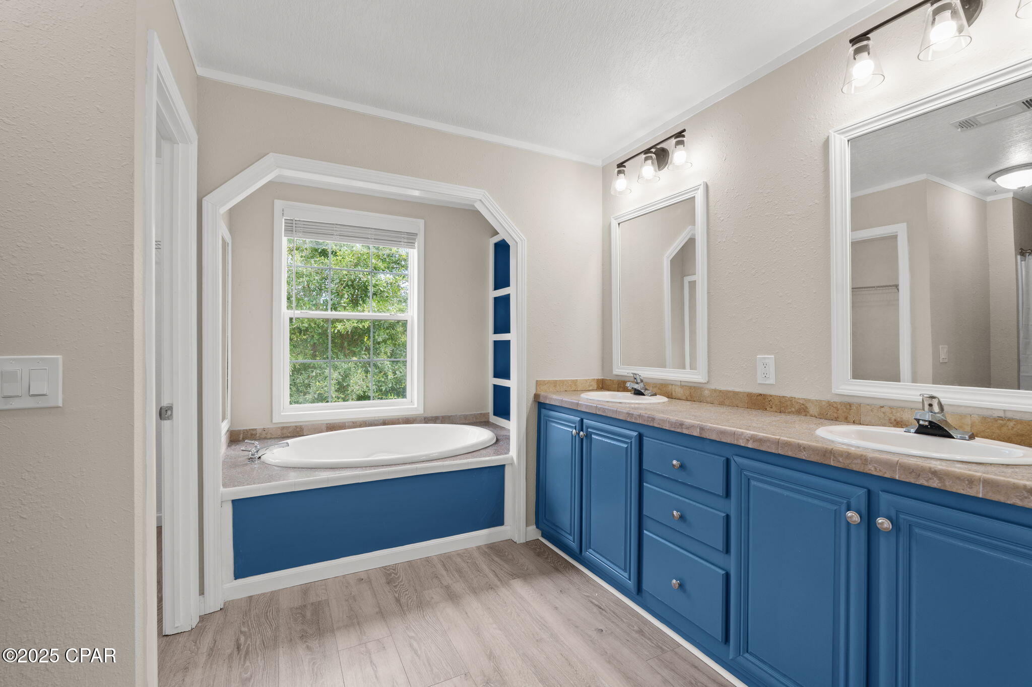 Ibg8hbupybg8fz29oynxuxsurmq1rvrmex5njvsmf2u