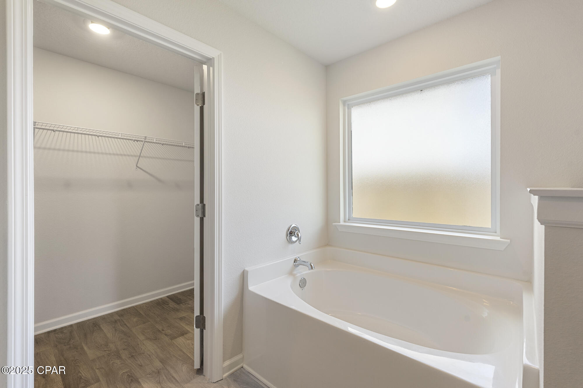 Qsnuxolbqlprzofhy2ro_lrdlc04gqbupxf1yuz4xr4