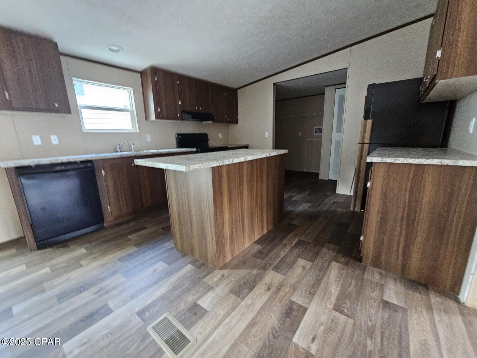 Yydpsmj7guxf_0ly783u5tyxiqowkaf_xtpiiaszjns