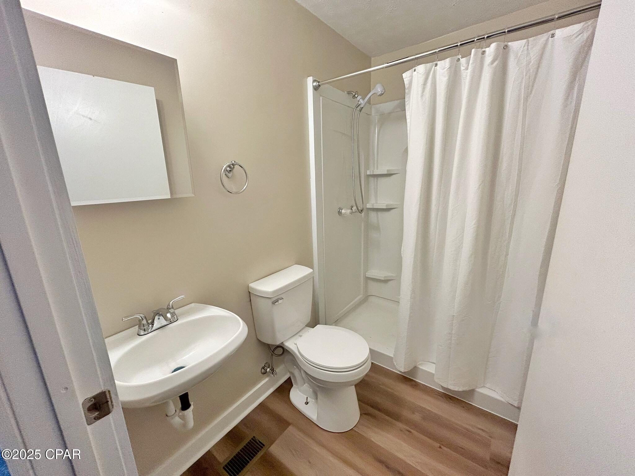 Bvfaiklq4v7qo0tys2867tyrrphl8jgeyy68chioxfc