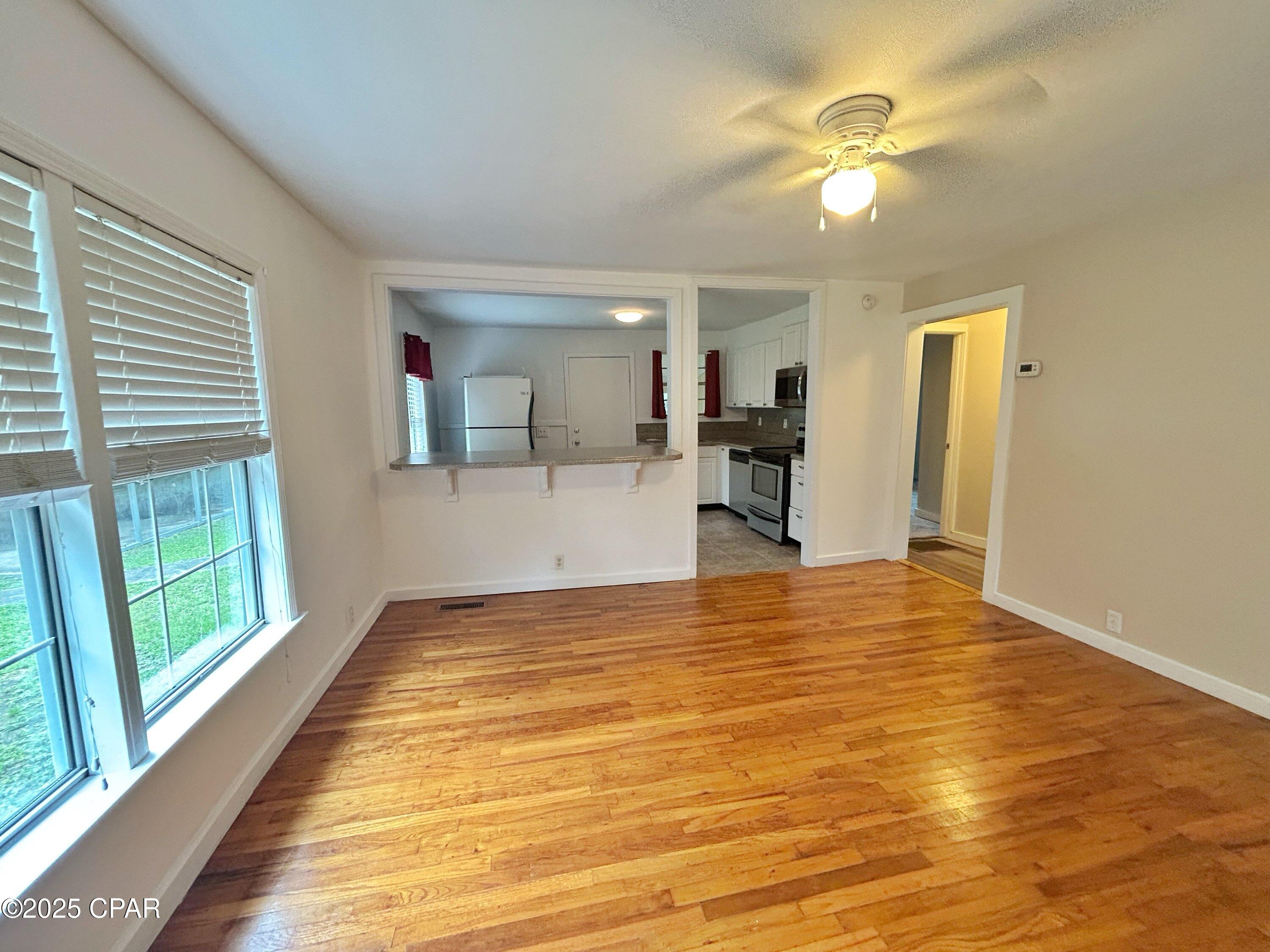 Tjhiva_ndiiri5h5uyyn7bttaylsl2khtu_9g13ayq8