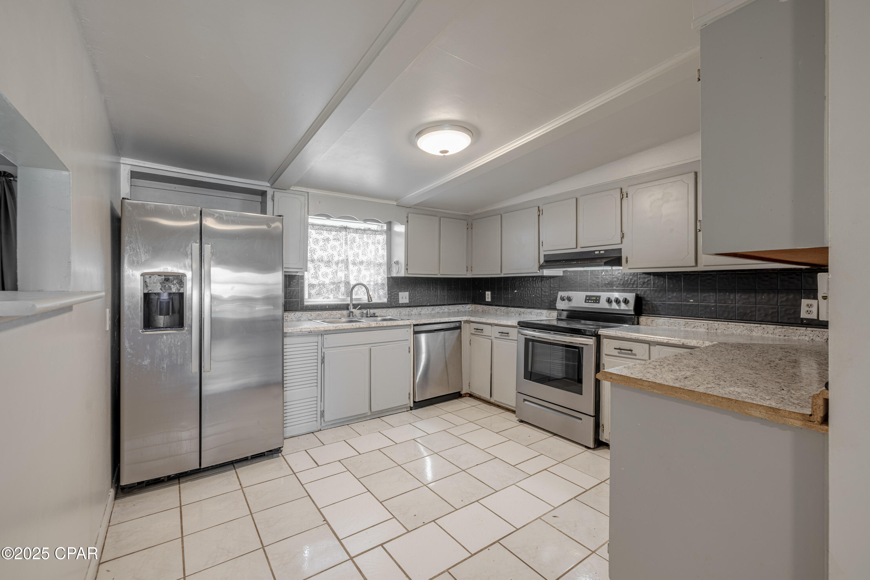 Image 14 For 208 Greenwood Drive