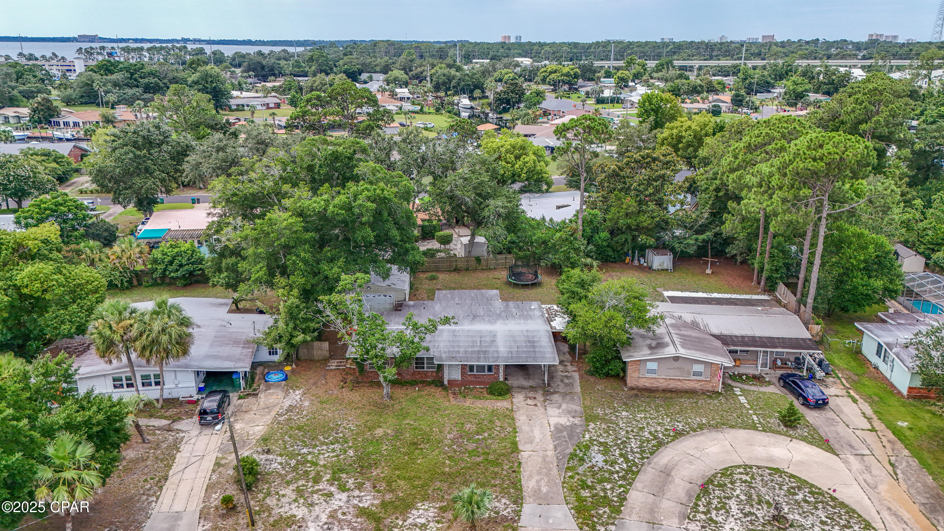 Image 3 For 208 Greenwood Drive