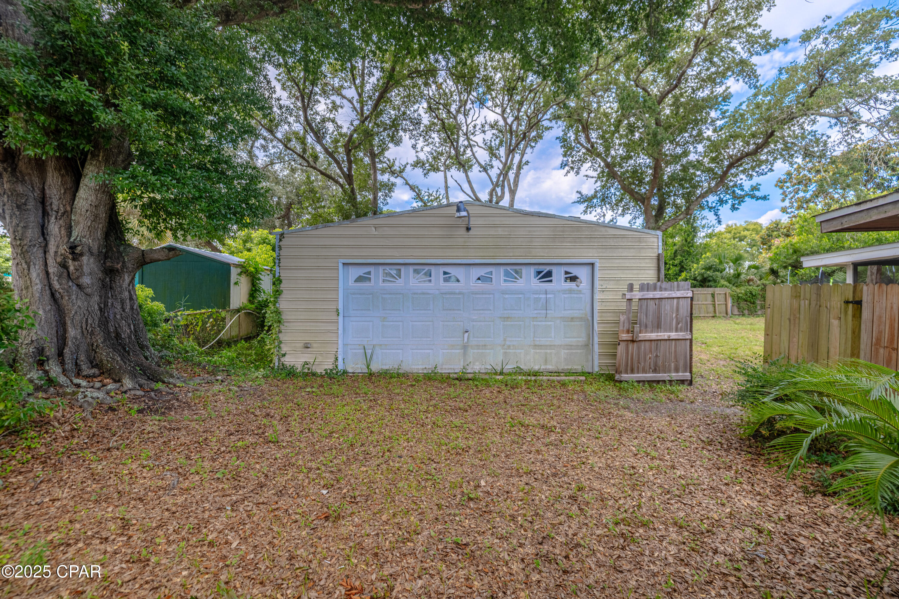 Image 39 For 208 Greenwood Drive