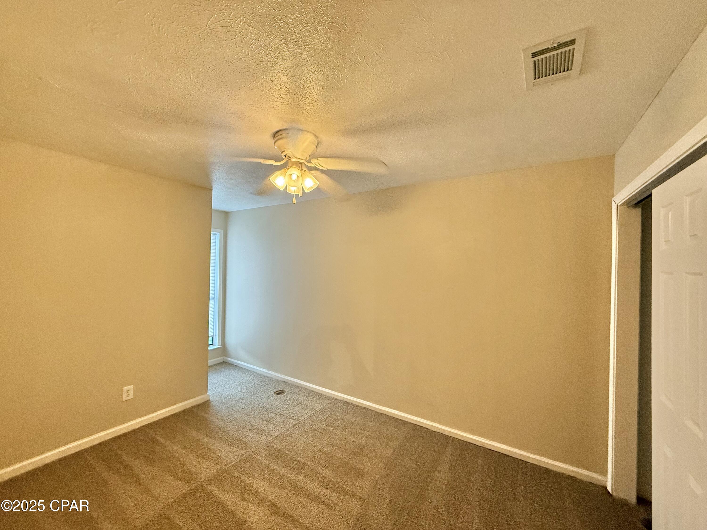 Qvraxg7h0r Sek42ki1tvrs_j_h_9ybtn6d5ii2x Kk