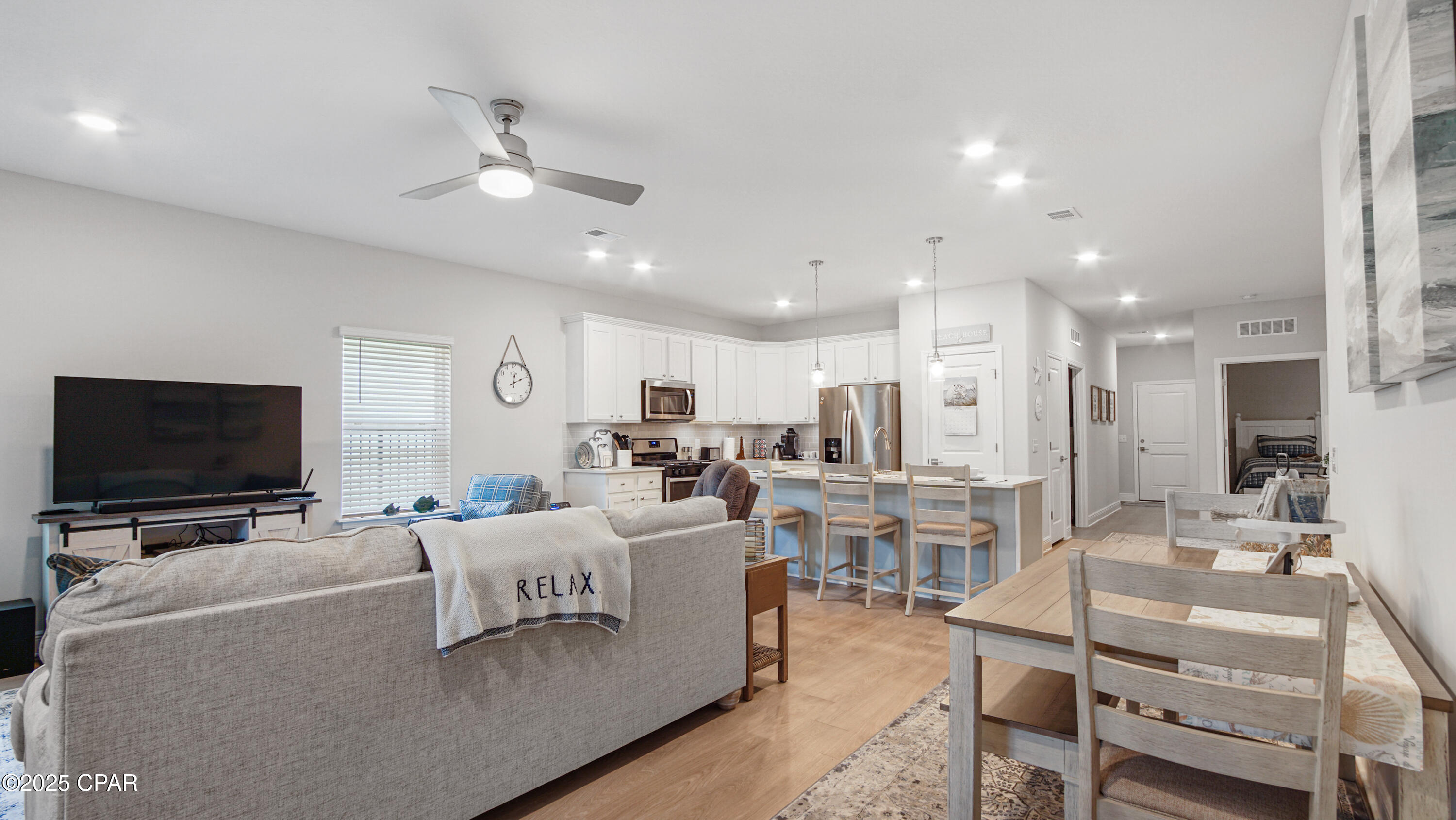 F9cigz9dnkvf5okouaiz3j3f8jmyxn994smp7ro1se4