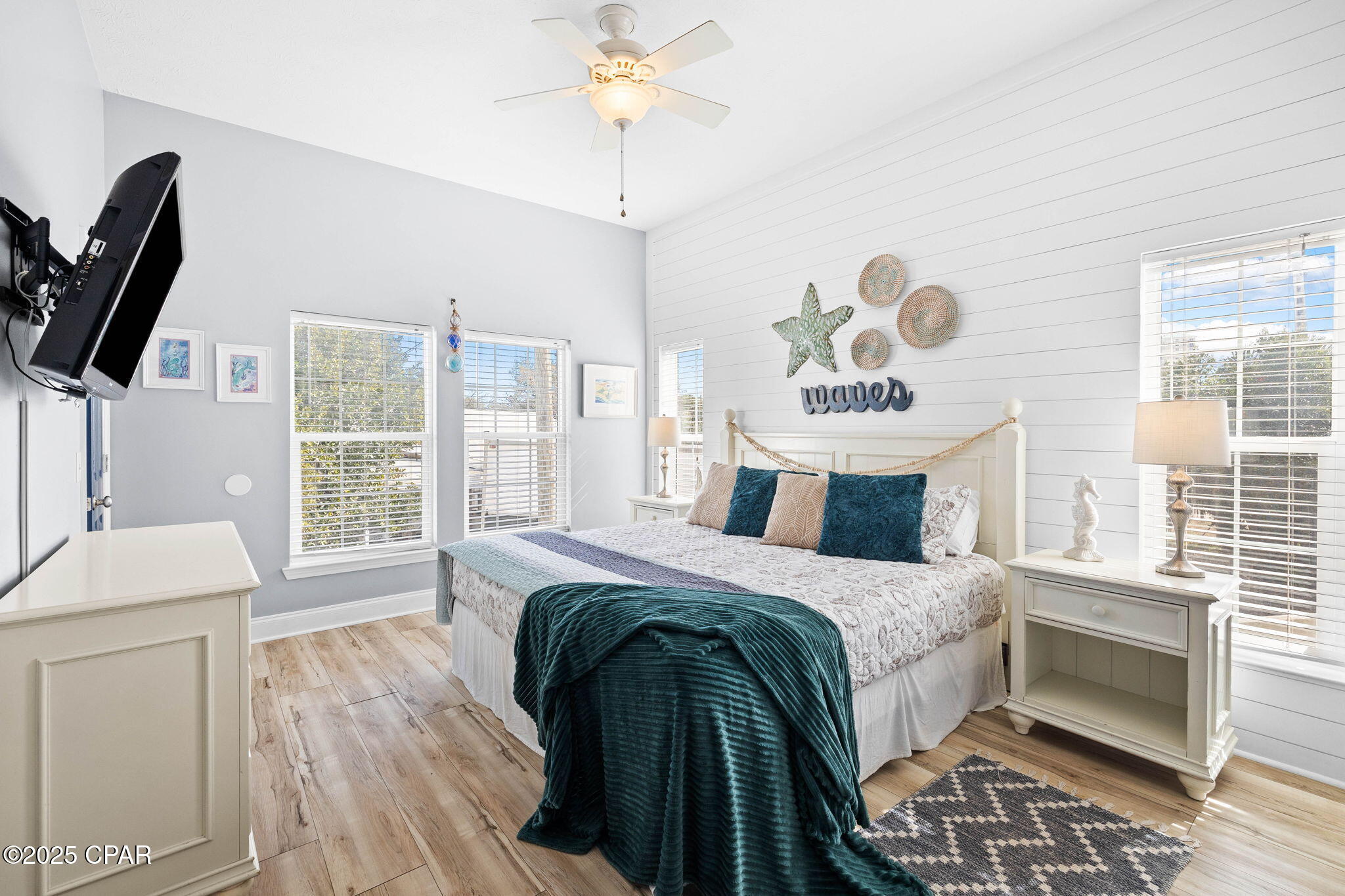 Image 13 For 17878 Front Beach Road E1