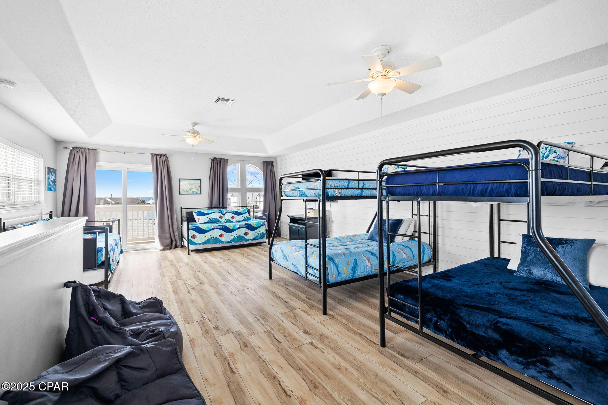 Image 16 For 17878 Front Beach Road E1