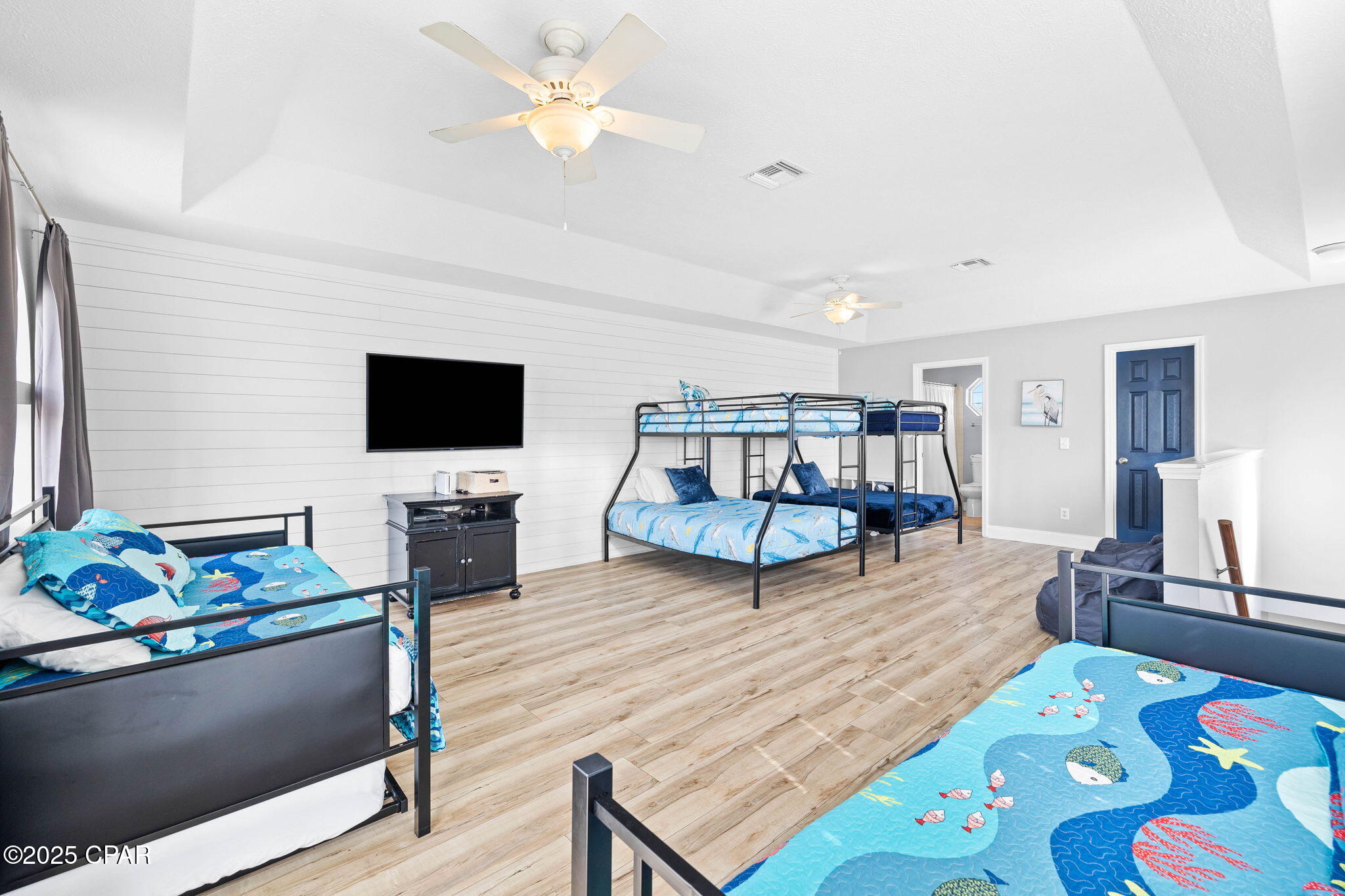 Image 18 For 17878 Front Beach Road E1