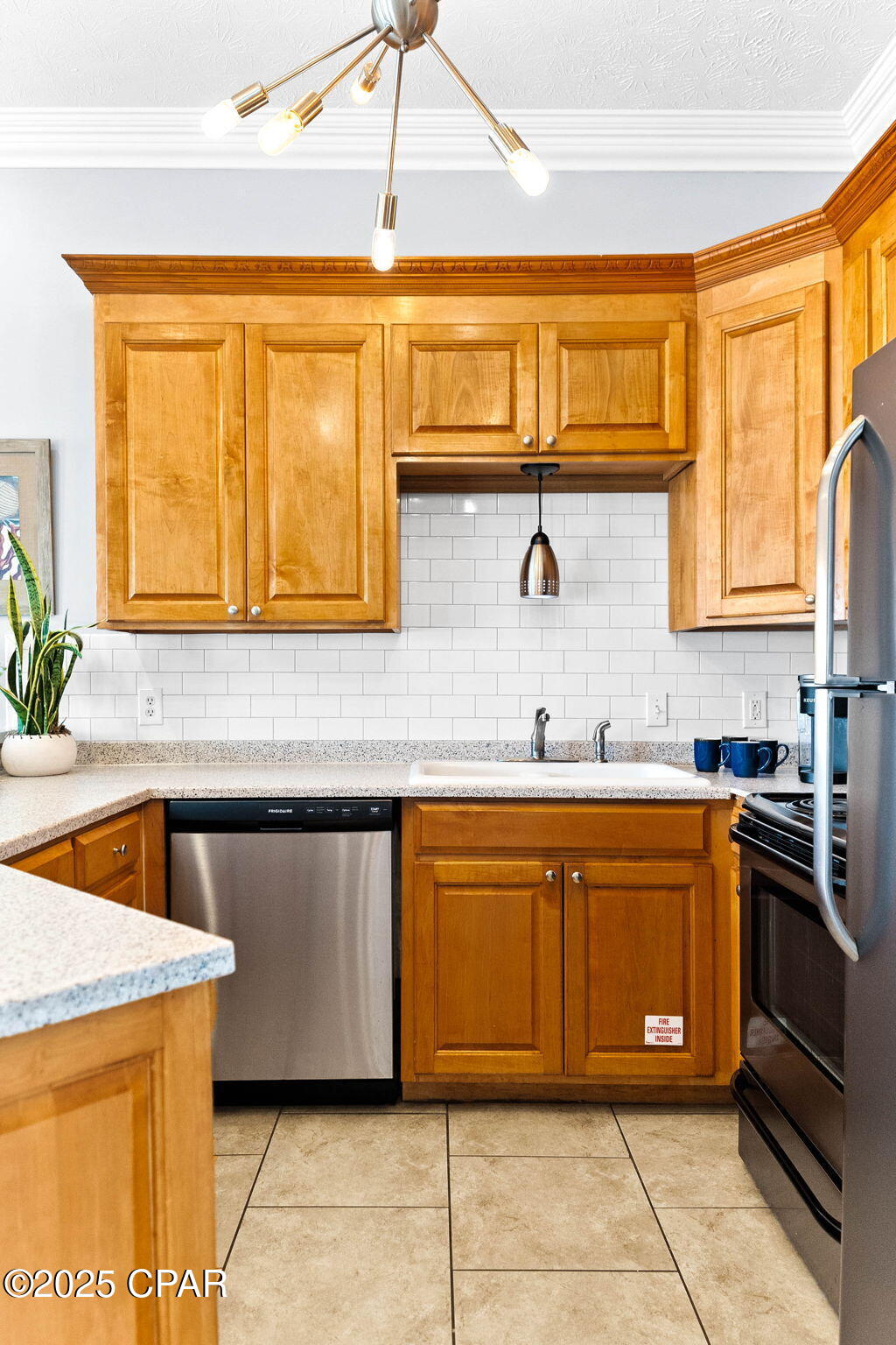 Image 28 For 17878 Front Beach Road E1