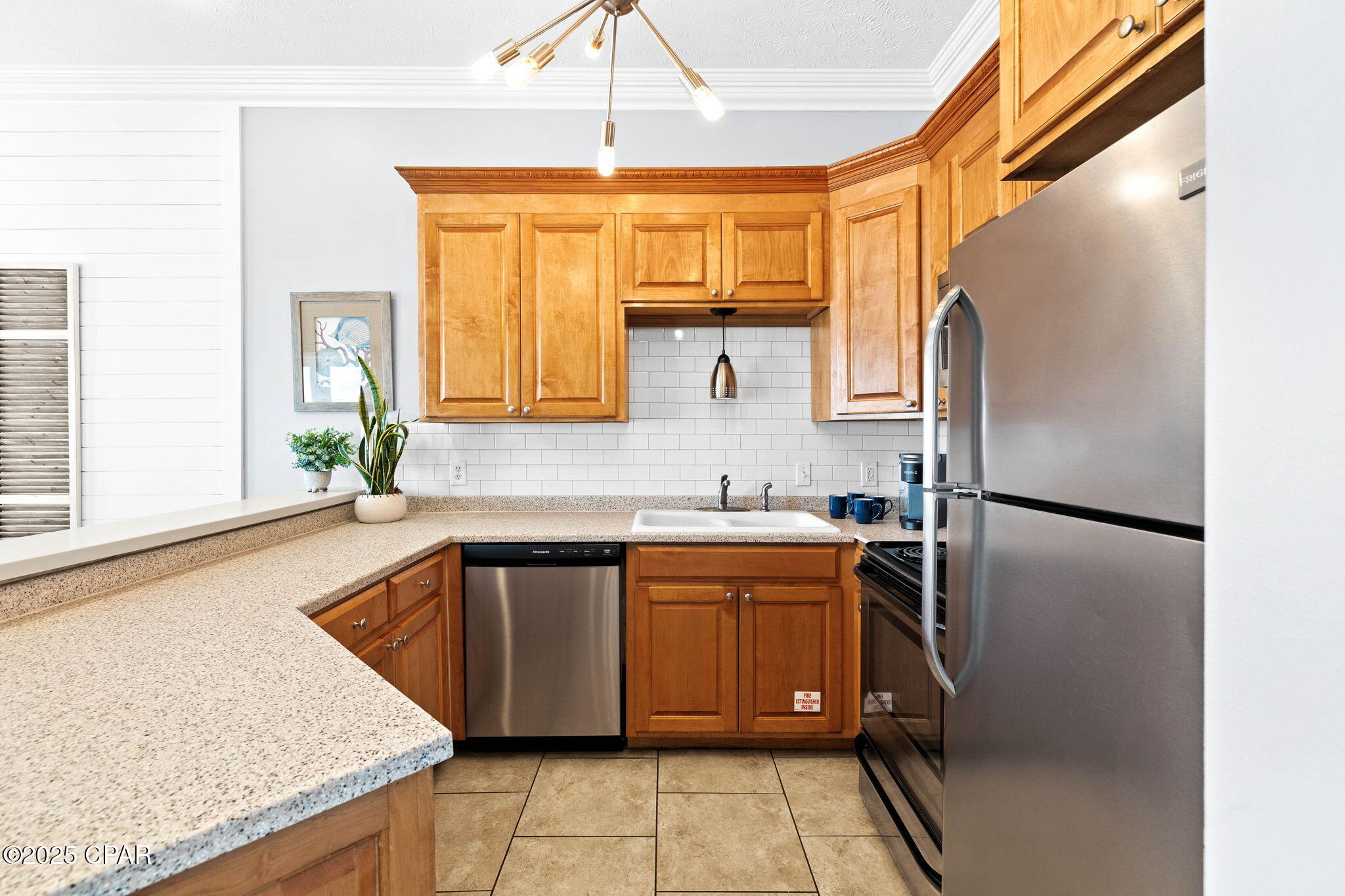 Image 29 For 17878 Front Beach Road E1