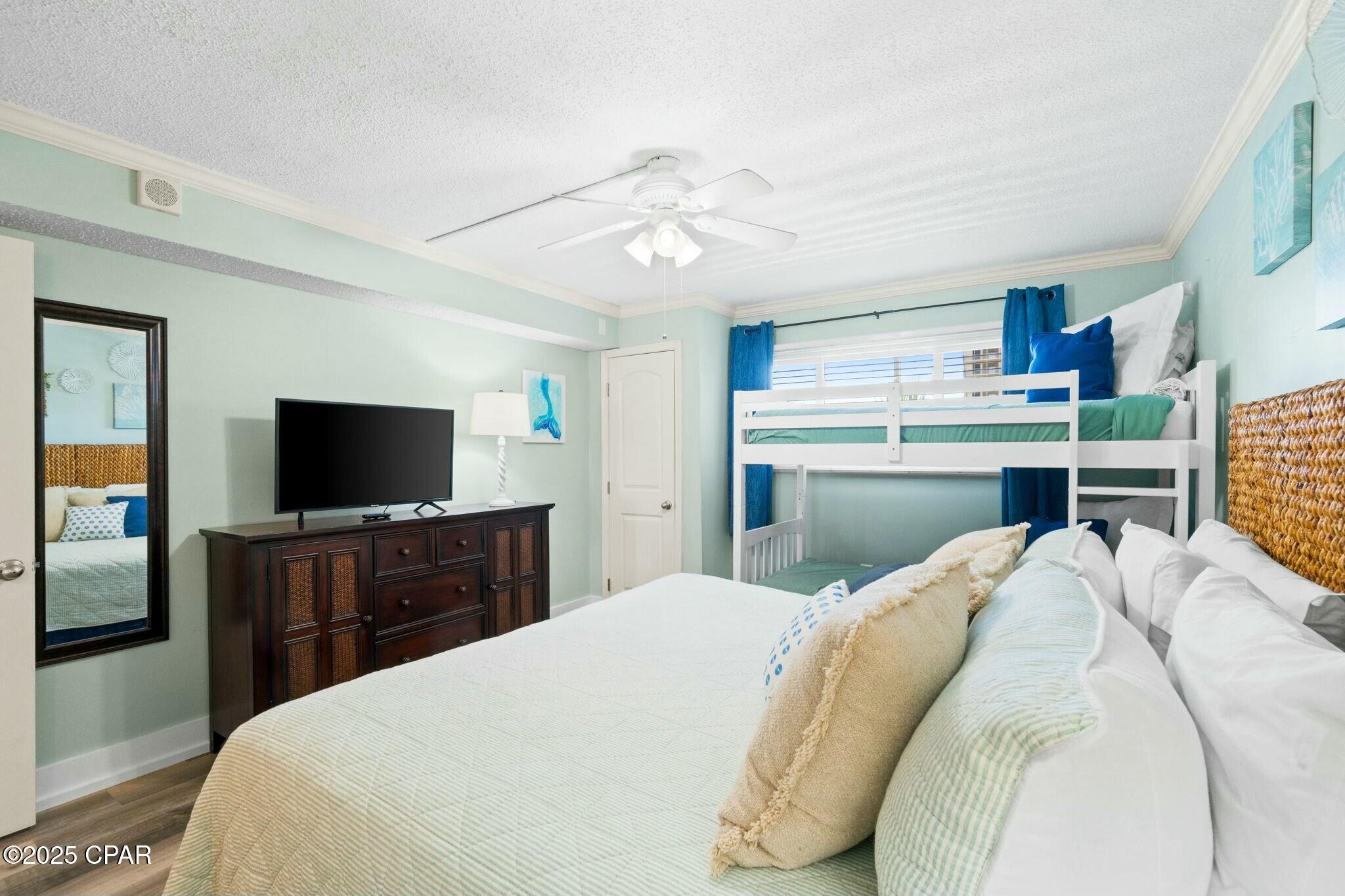 Image 14 For 5801 Thomas Drive 301