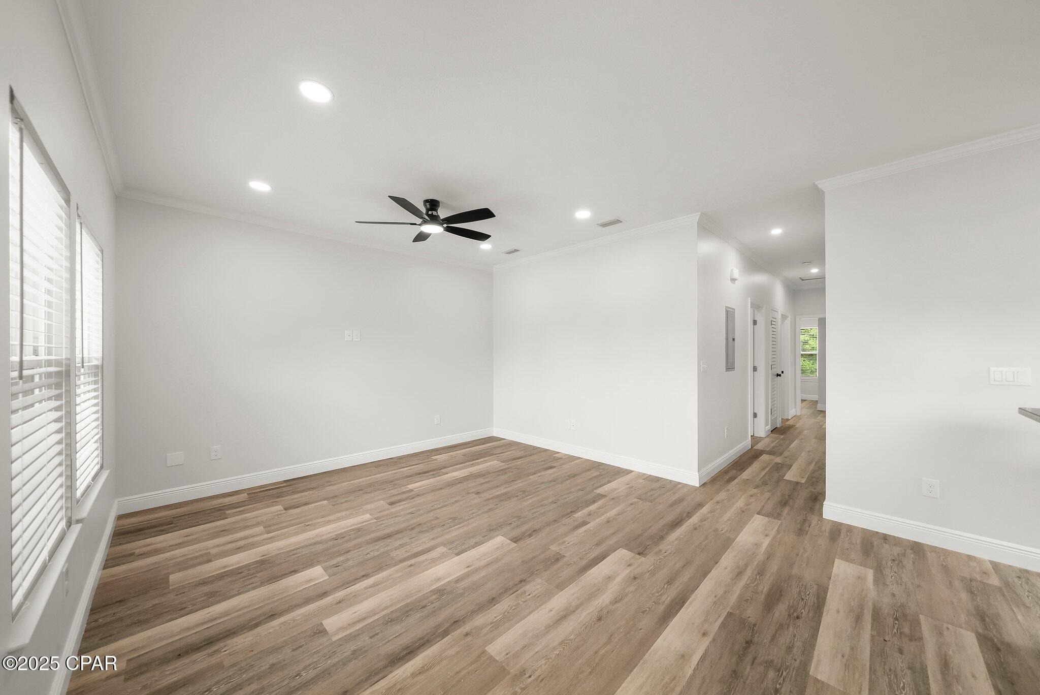 Image 12 For 7200 Lake Suzzanne Way