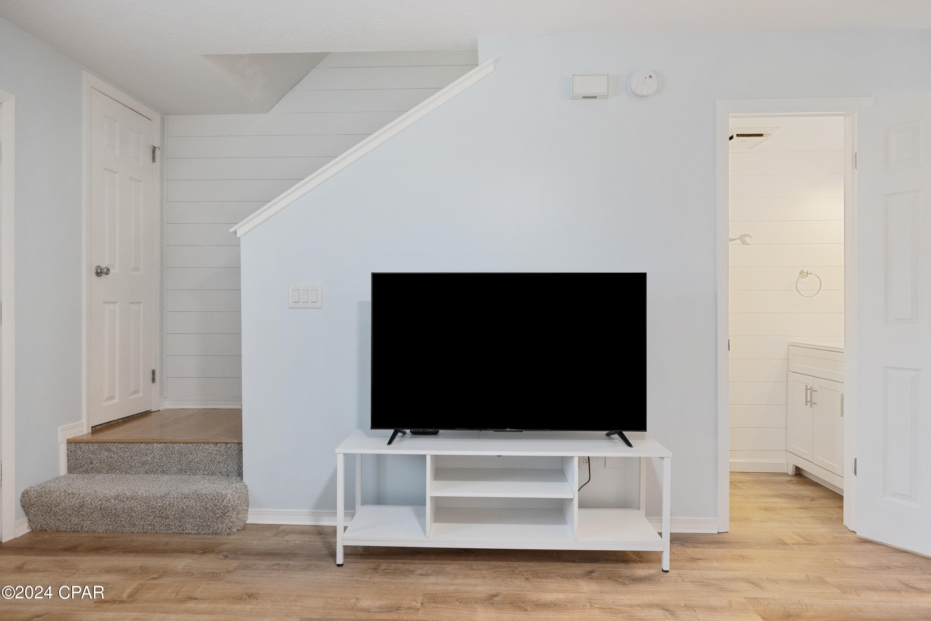 Qwwche0s3vcpjced2kfzckqmawrmqp3l4c0_mjybxxk