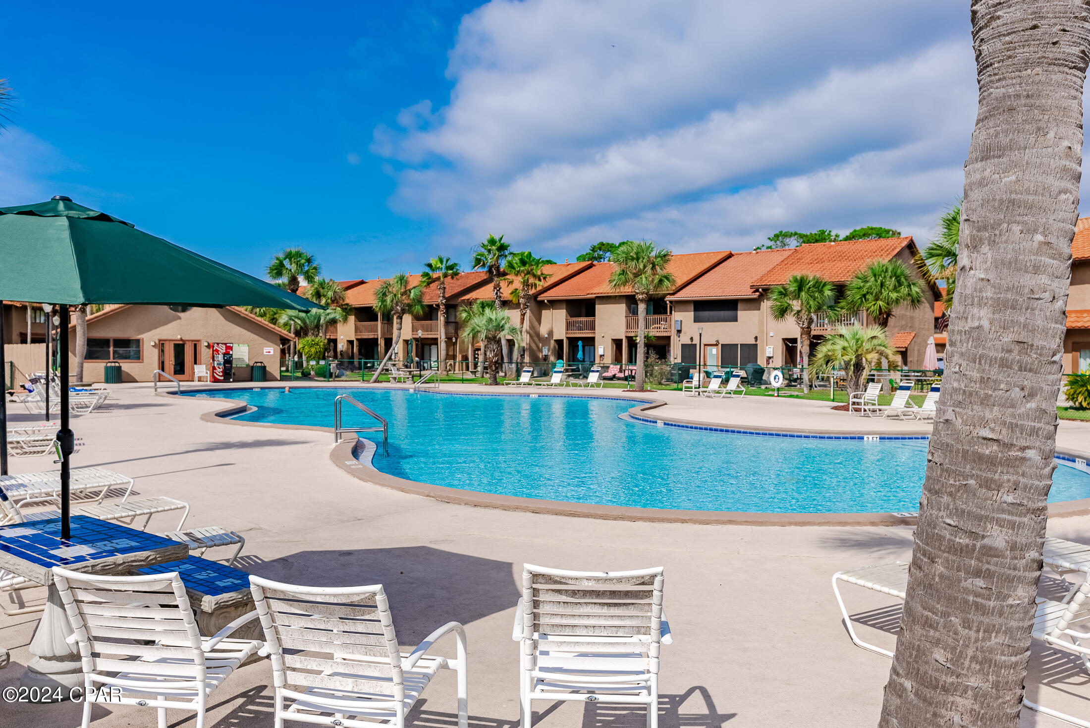 Peuz_humde_qtkrxzfah9m4ltb0j7kl7x8otikpyb74