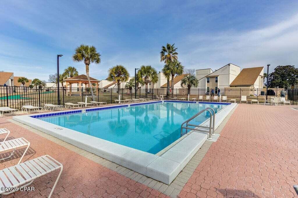 Xvnwg7q_iu3r_otxfyucmi_psmxhdplhnibrhy6avva