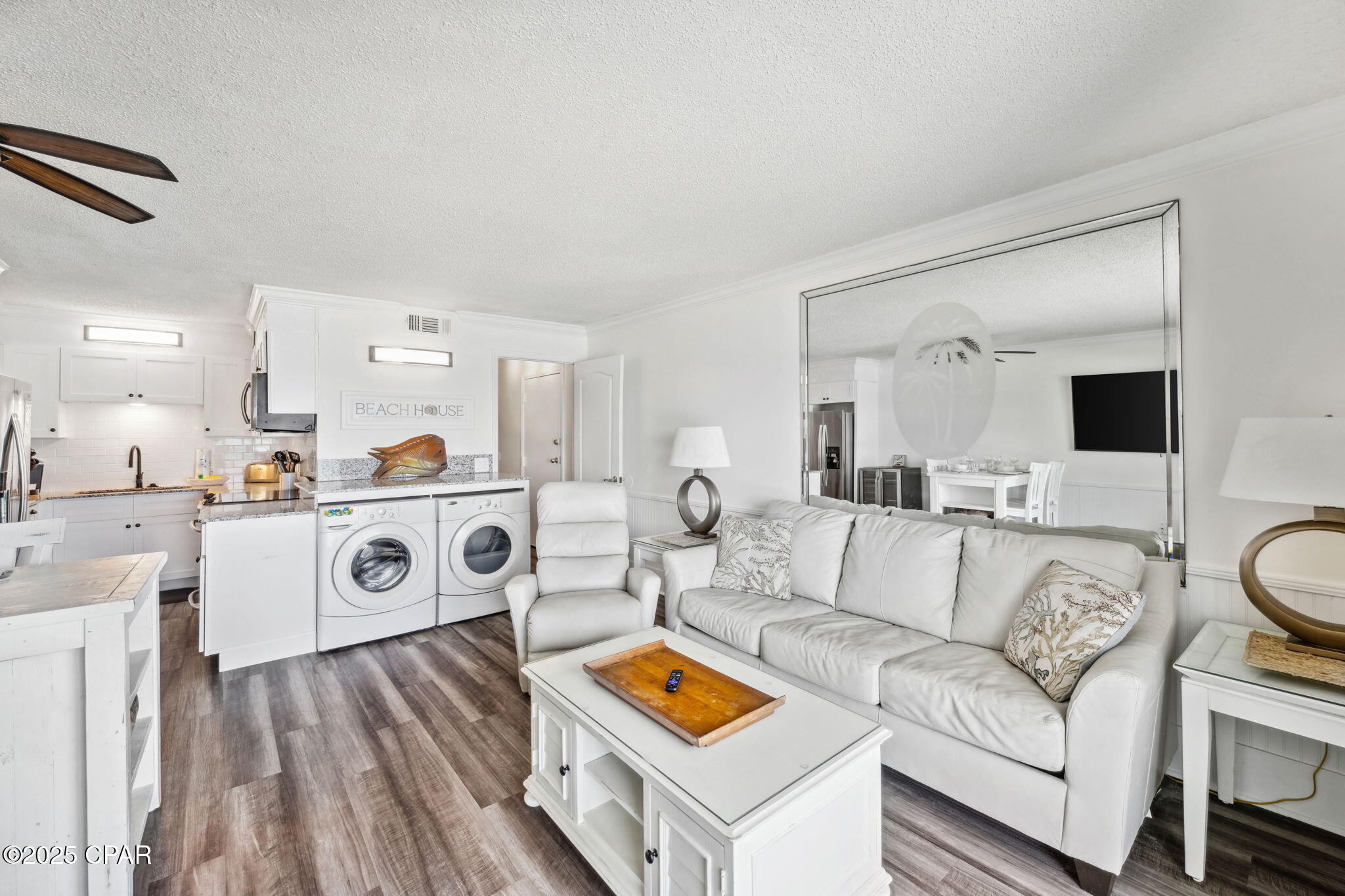 Image 4 For 8743 Thomas Drive 518