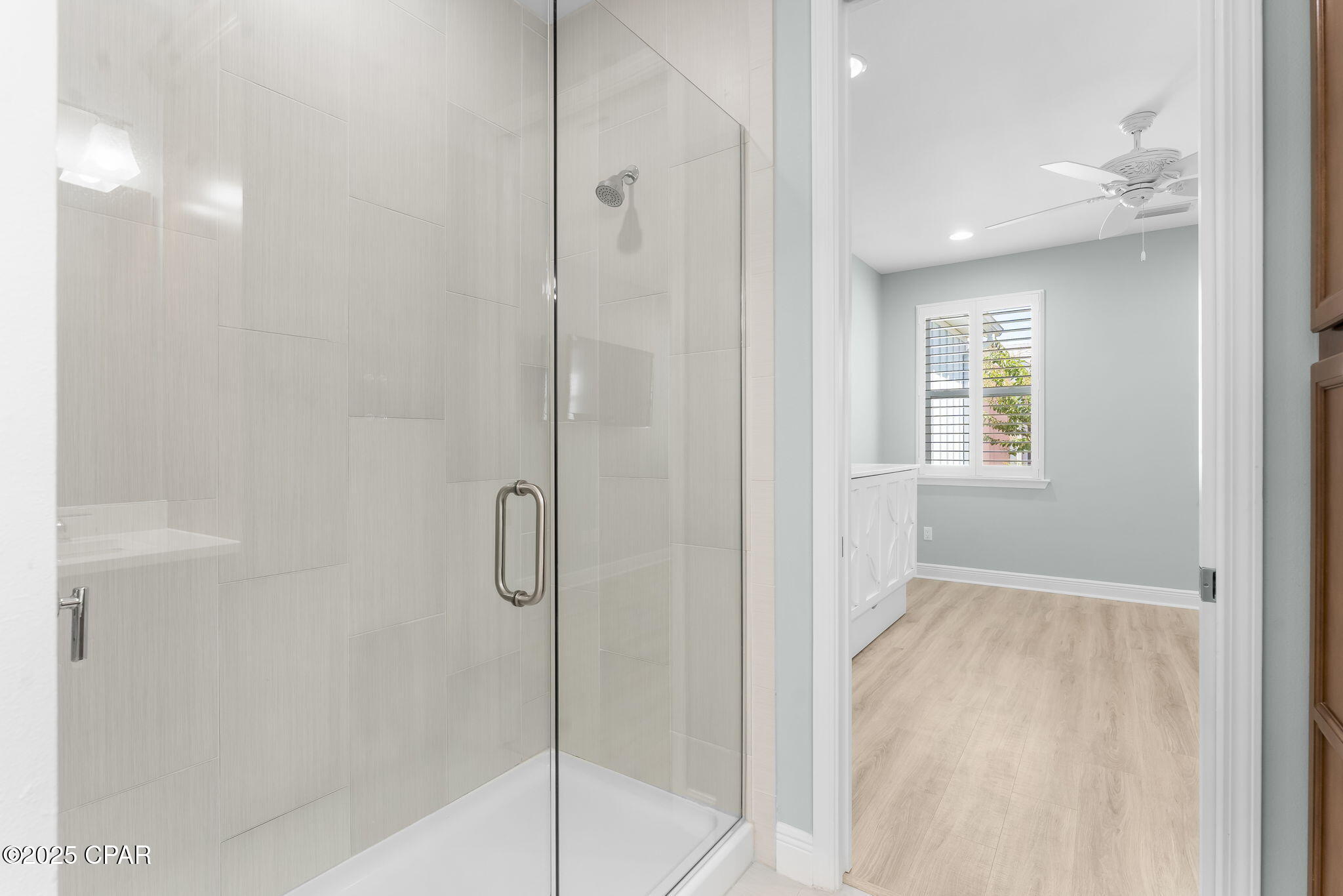 Fpy9roiqg5b8tqp Zcle3dq0nj_xblgne4ierb_2dwi