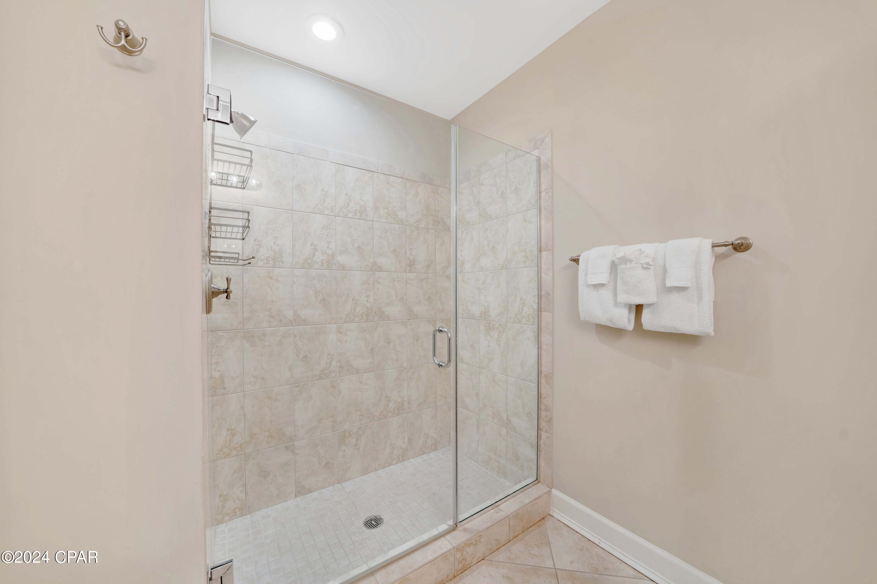 Ilxydlmmeqnyzukehb47vpd8f9wvwzmtelxeawaq5u4