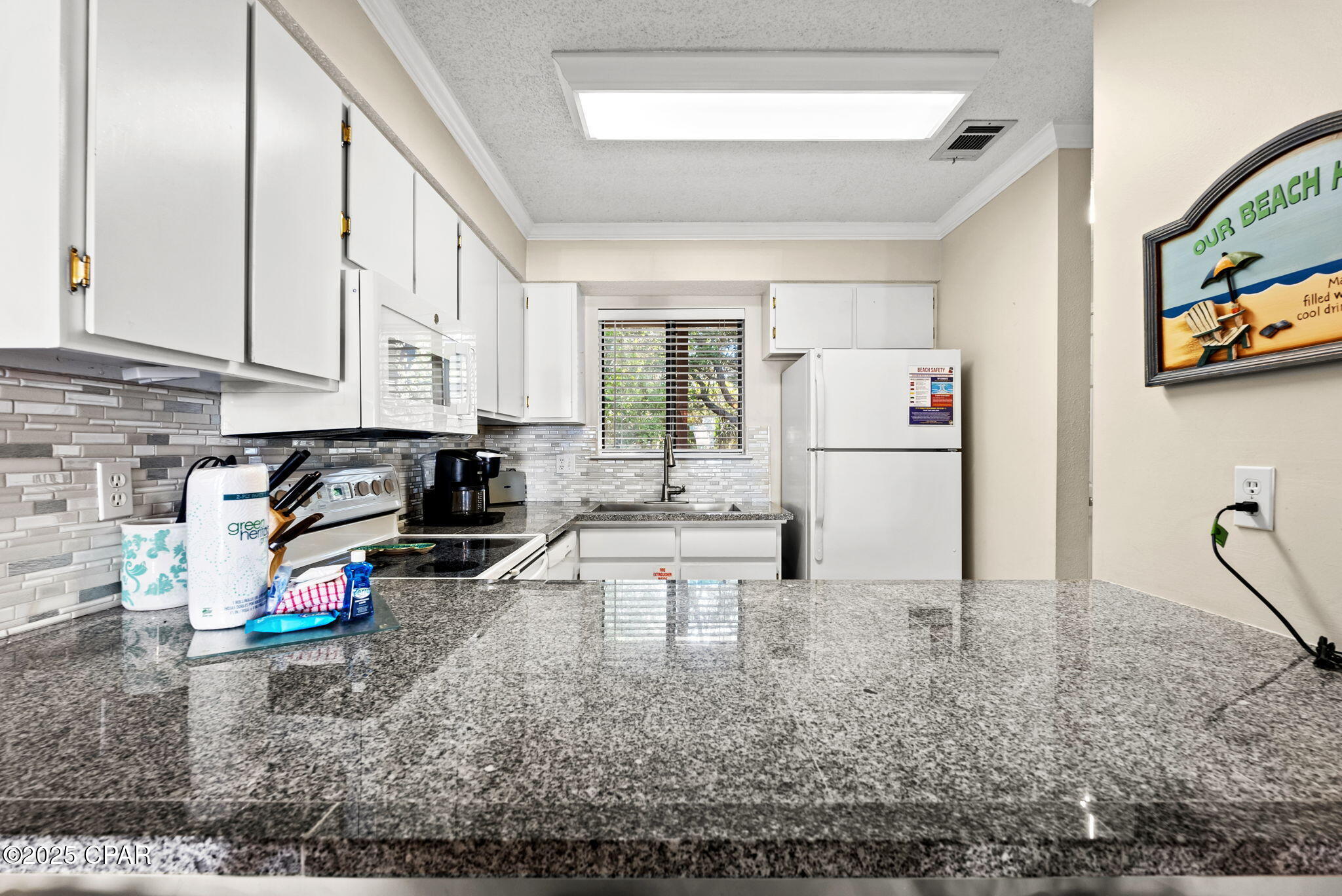 Image 7 For 17620 Front Beach Road Z4