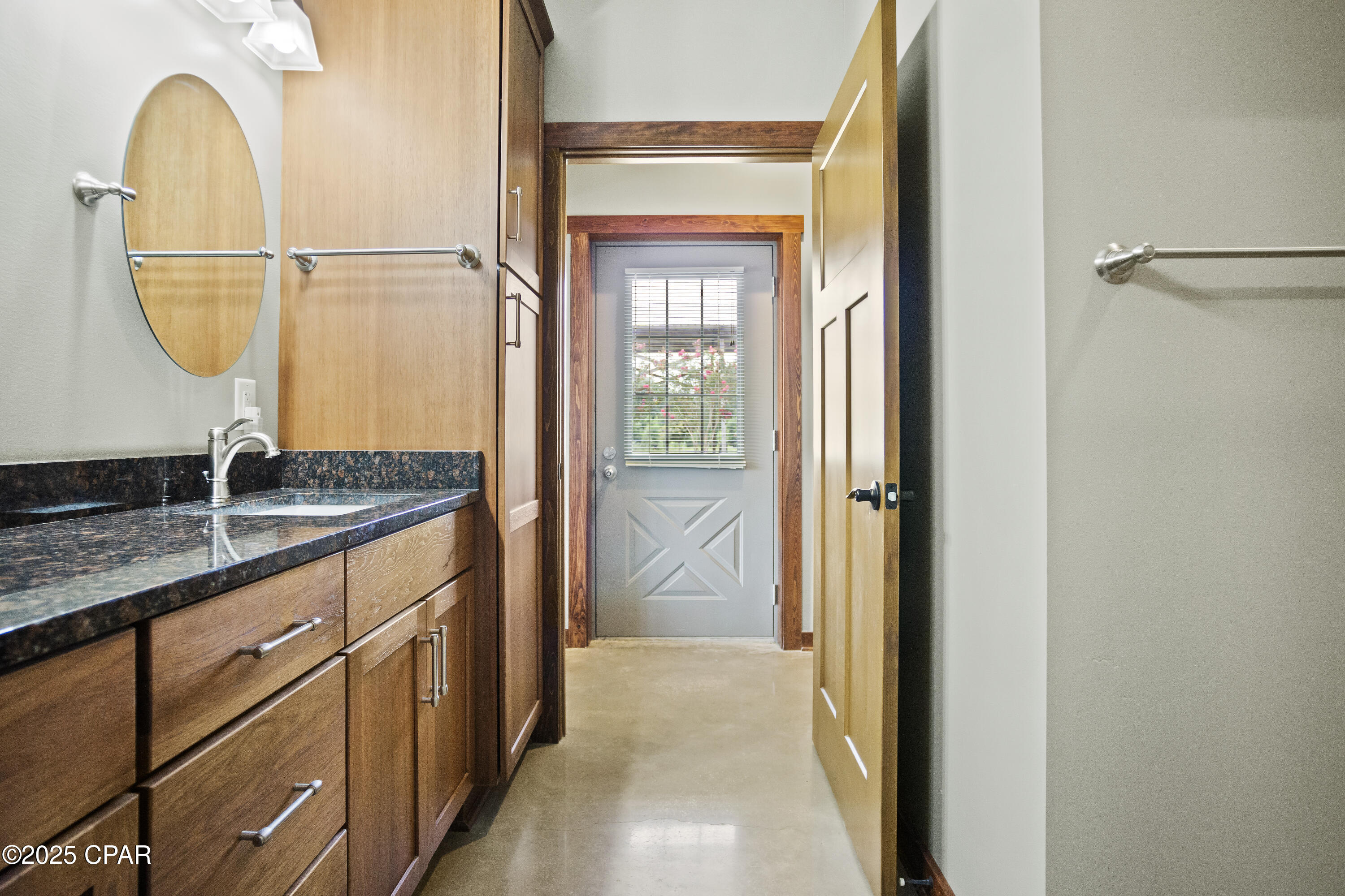 Gomc9crxtftmwq2rkesa6fzwrstms5trpyq_rtznwva