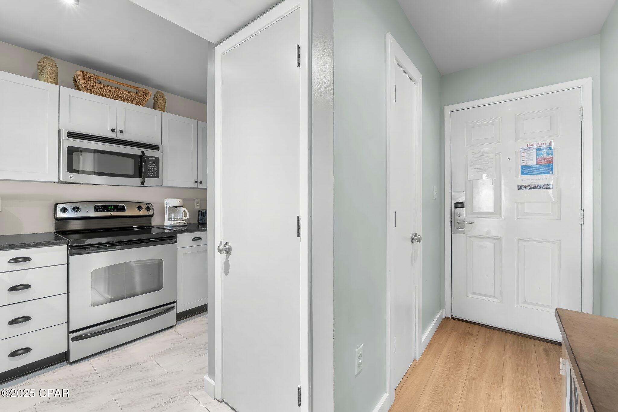 Fwjthgjtujhqyg6mbbduisvaylrdfvg_ebbbt_e7pg8