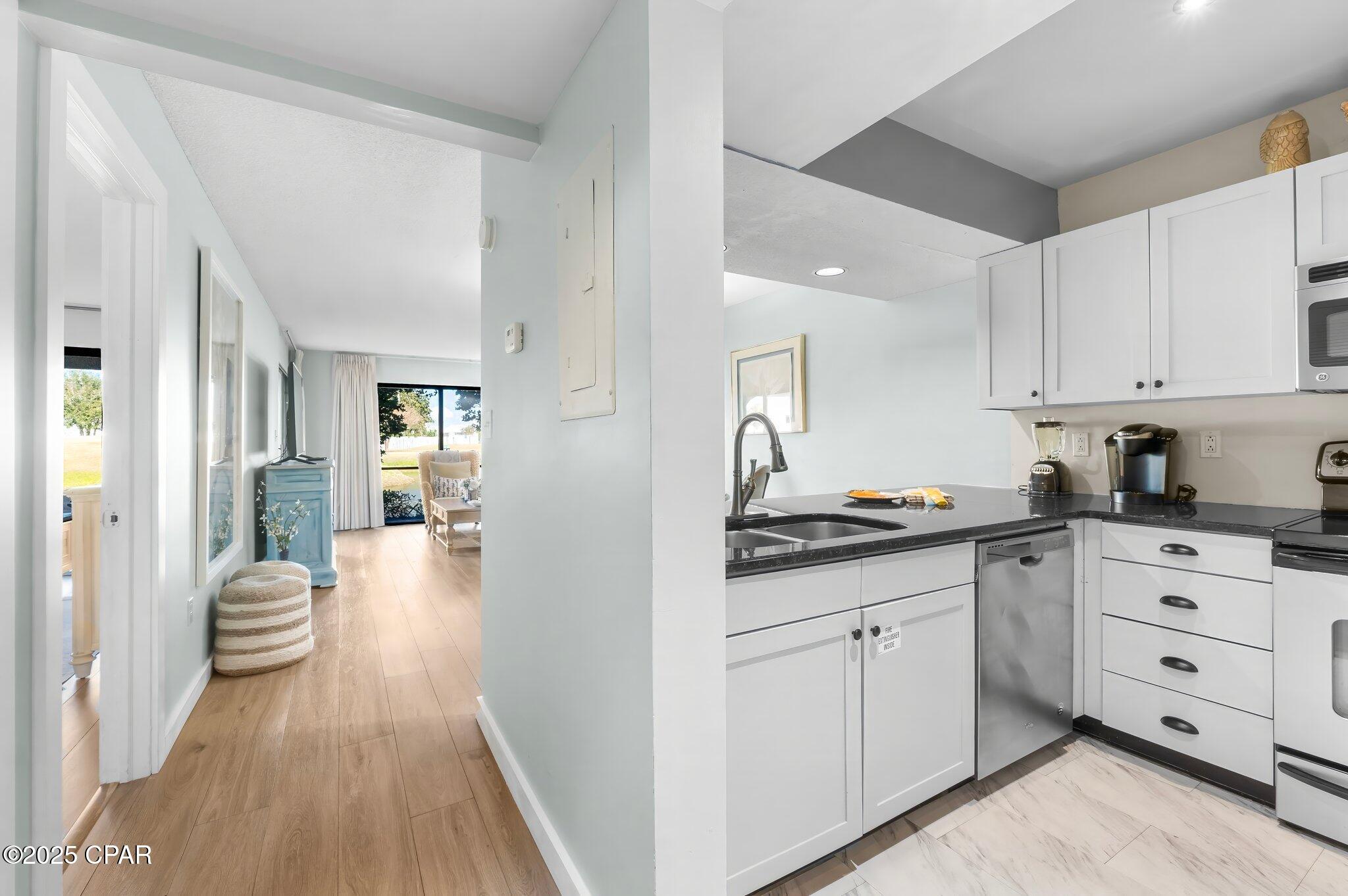 3te2b3eznitda8vm2r6 7ltfvniyvh5u4bxel76qi8y