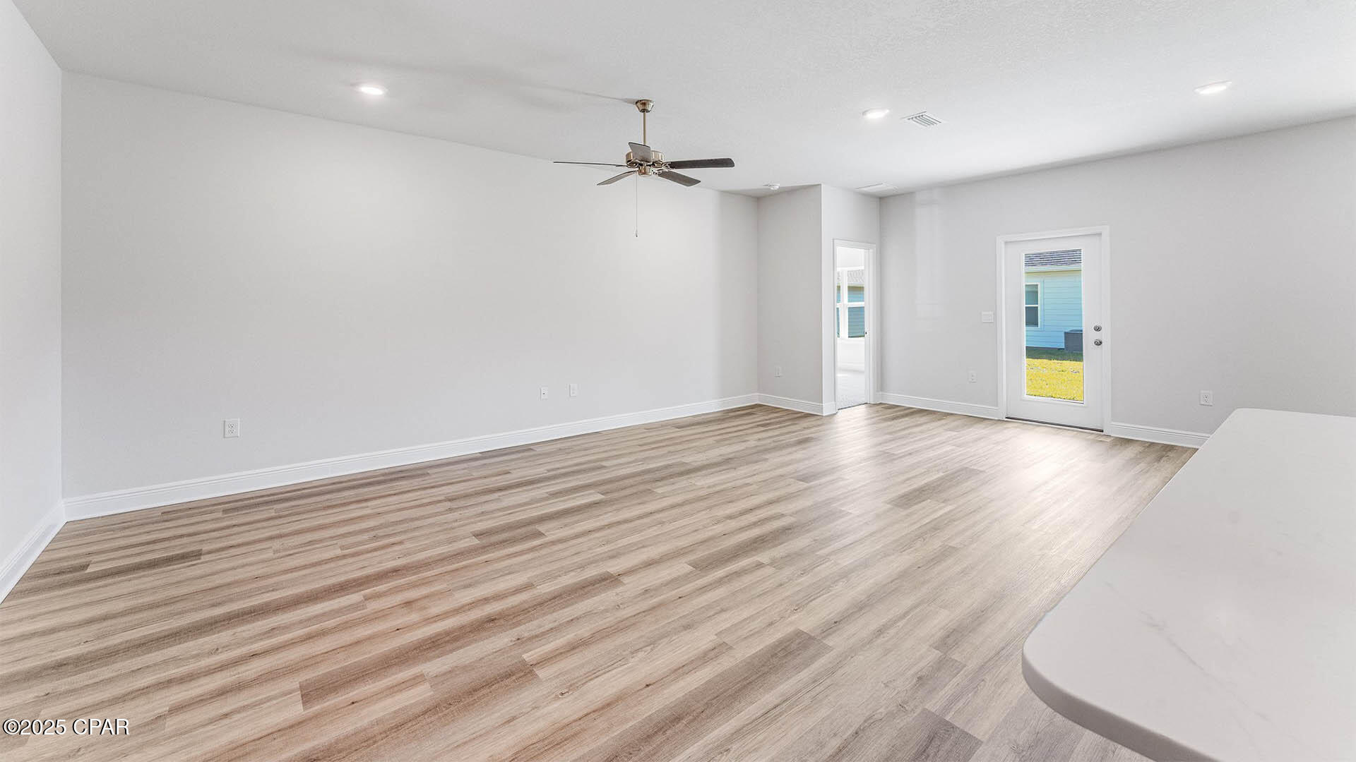 Fb1qjdz9lkr7zu6jllx7mdoo8jbnnhr_co7cvqs Sjg