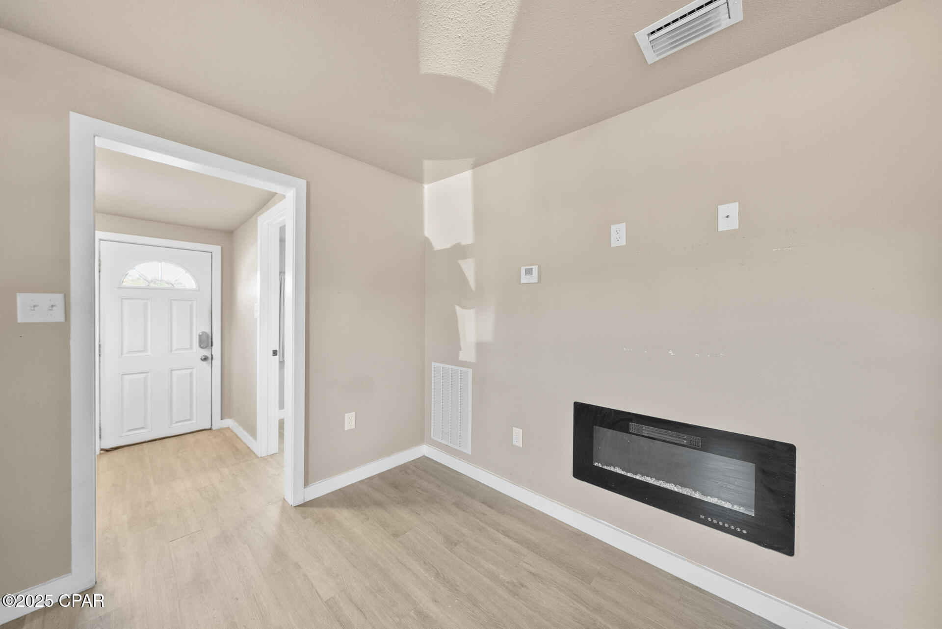 Image 11 For 3728 2nd Street