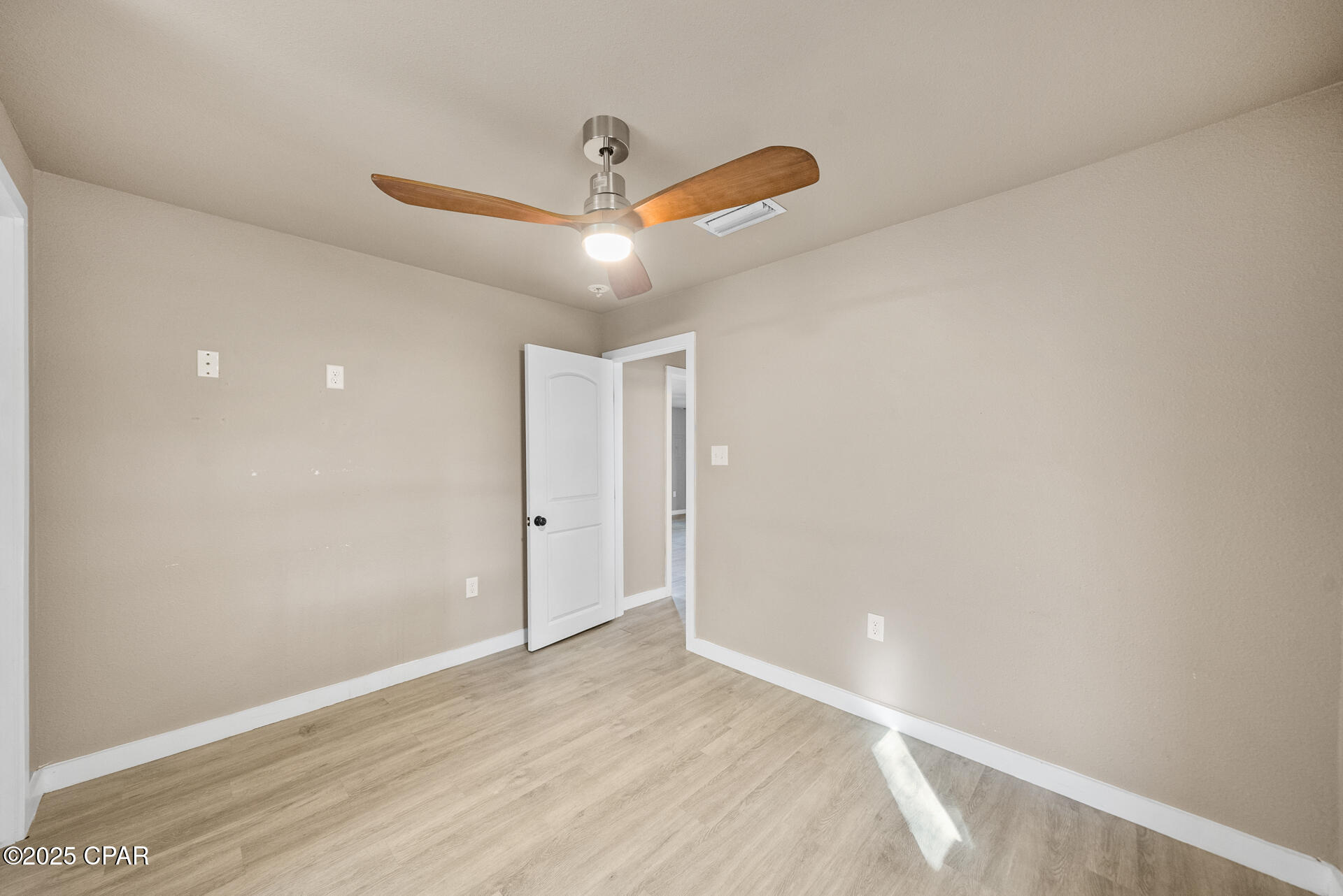 Image 25 For 3728 2nd Street