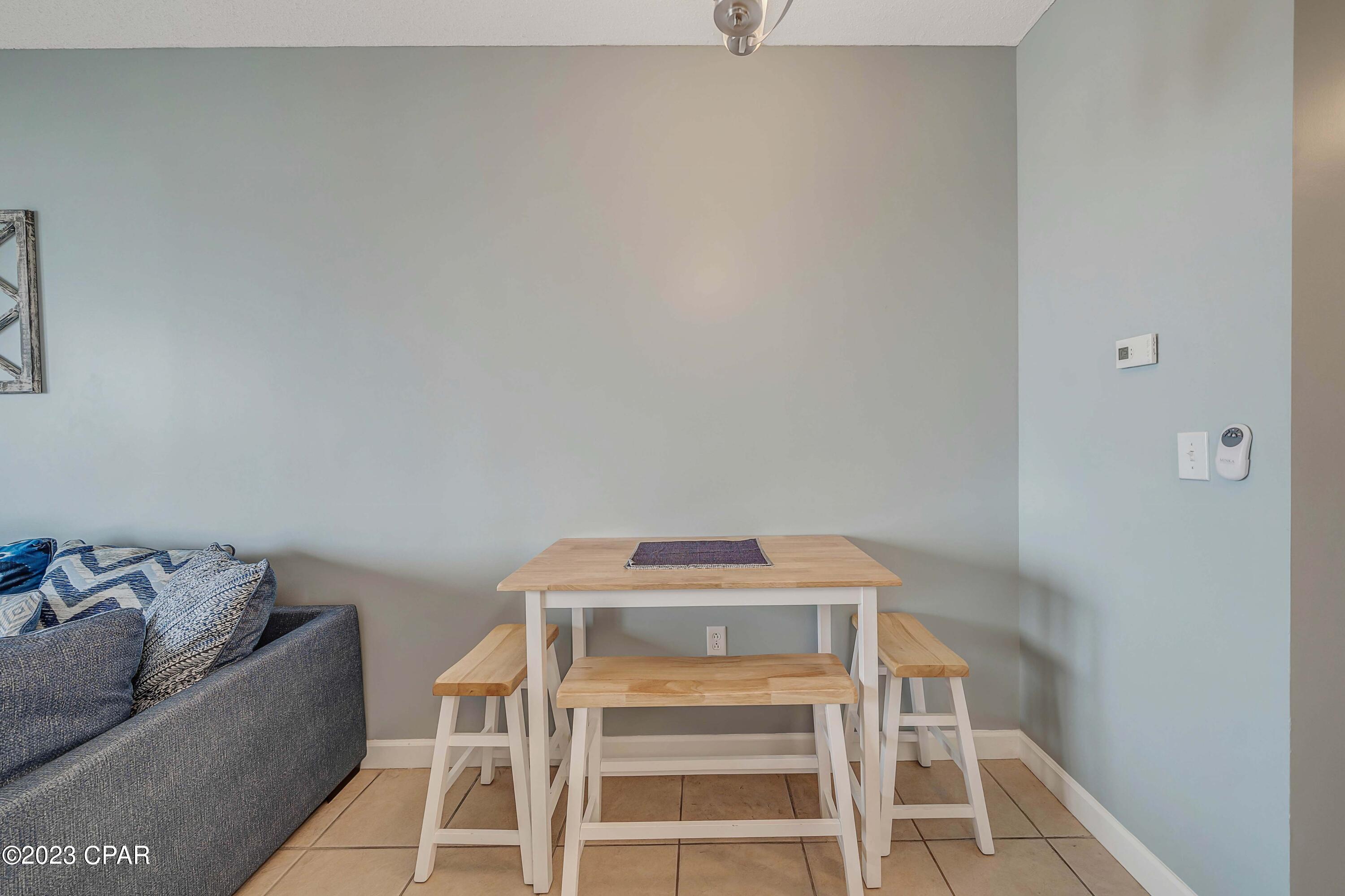 Hmxbpibjue_b1td3jq 9igzvrjkrjsjnkbecwt22ay0