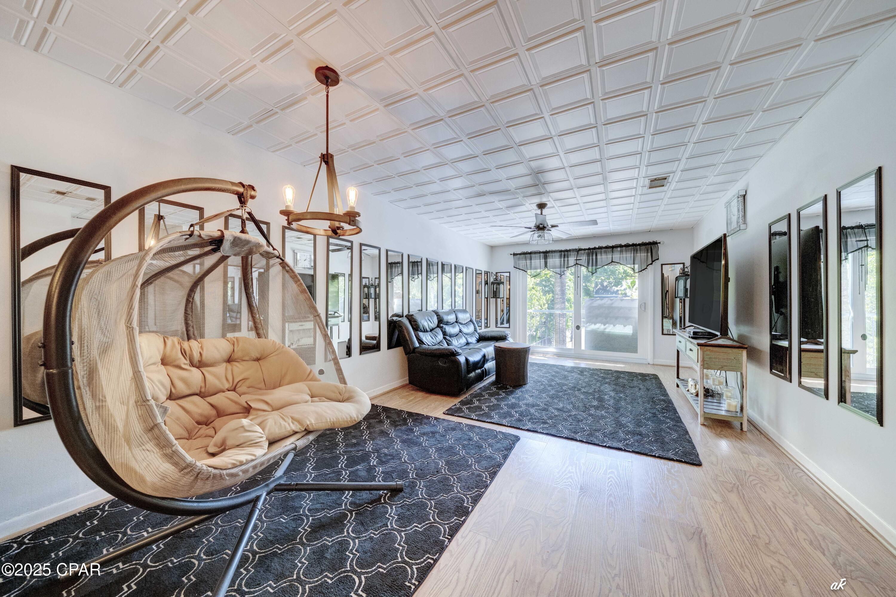 Image 10 For 105 Allen Avenue 65