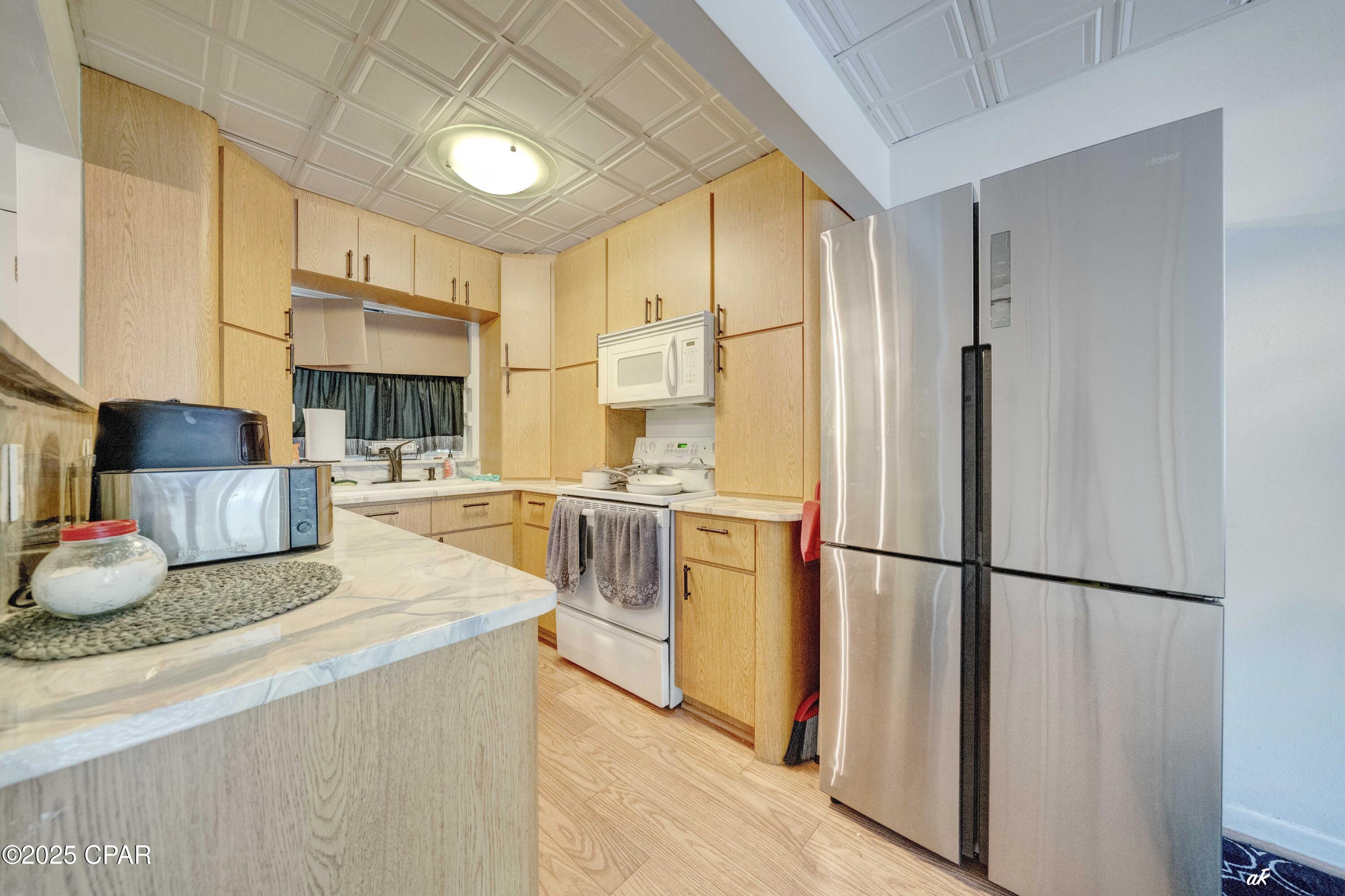 Image 6 For 105 Allen Avenue 65