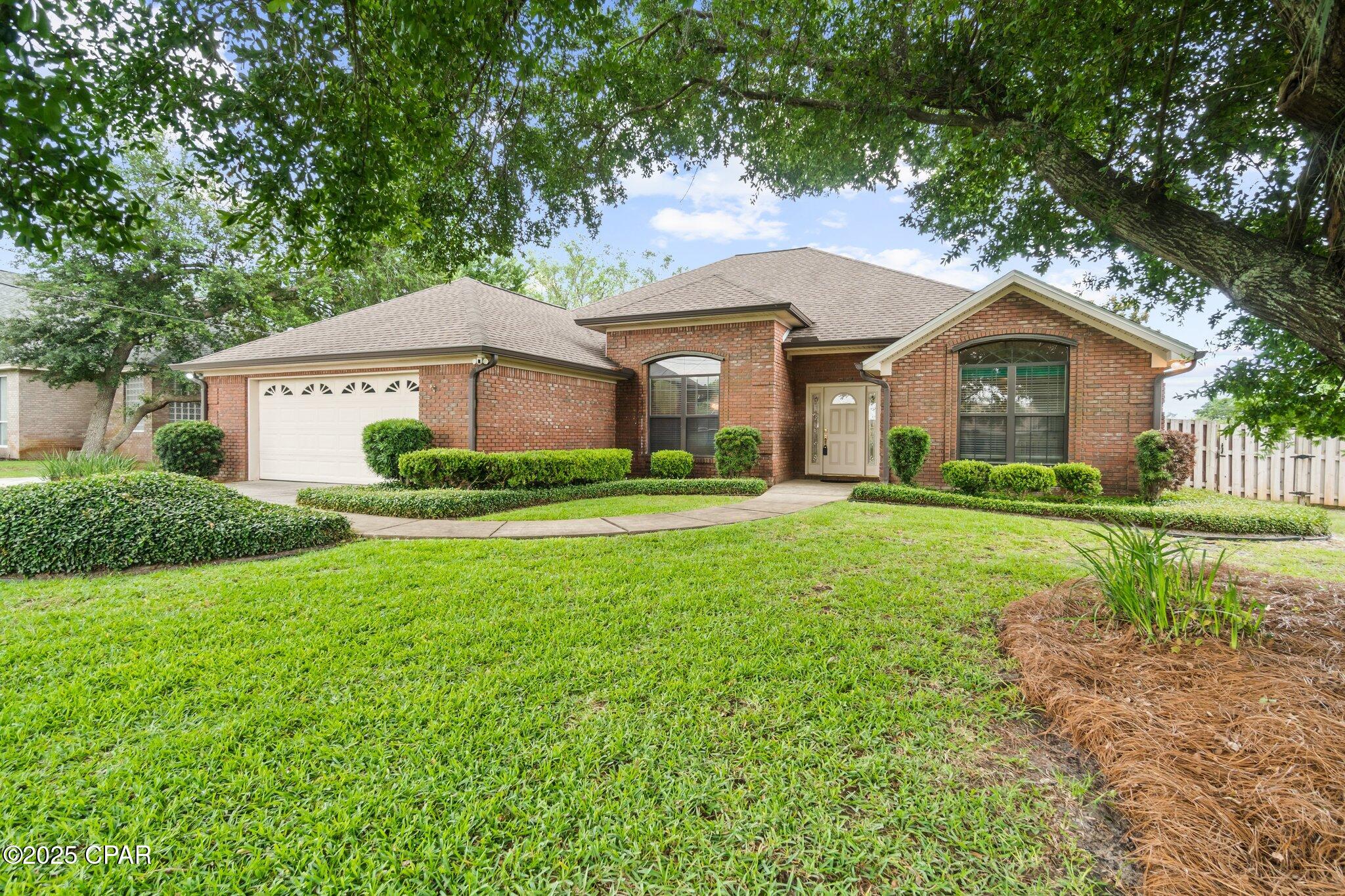 Image 1 For 106 Queens Circle